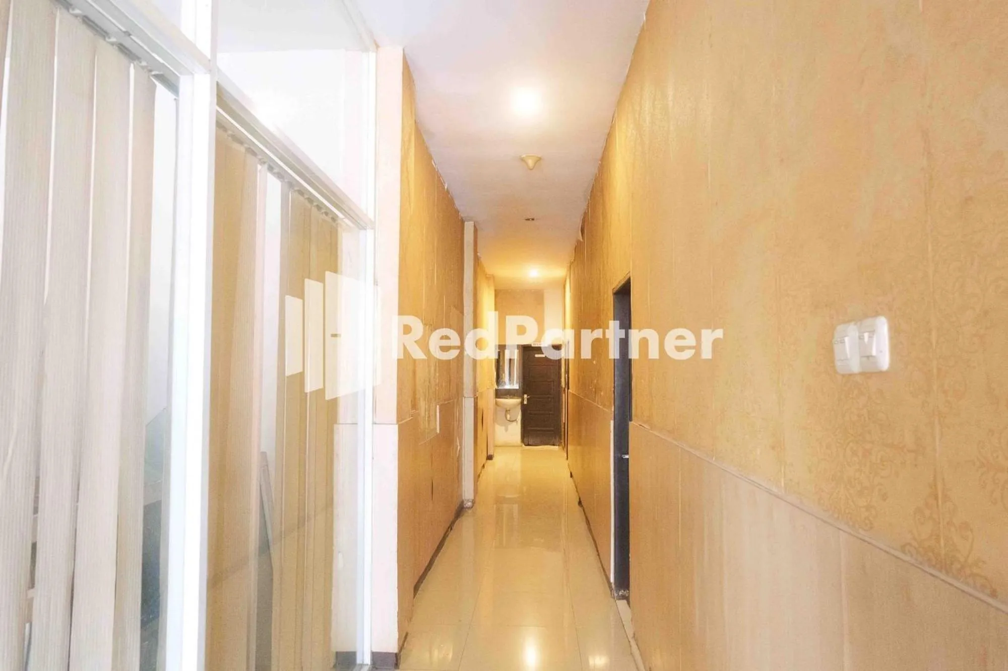 Property building in Hotel Permata Makassar Mitra RedDoorz