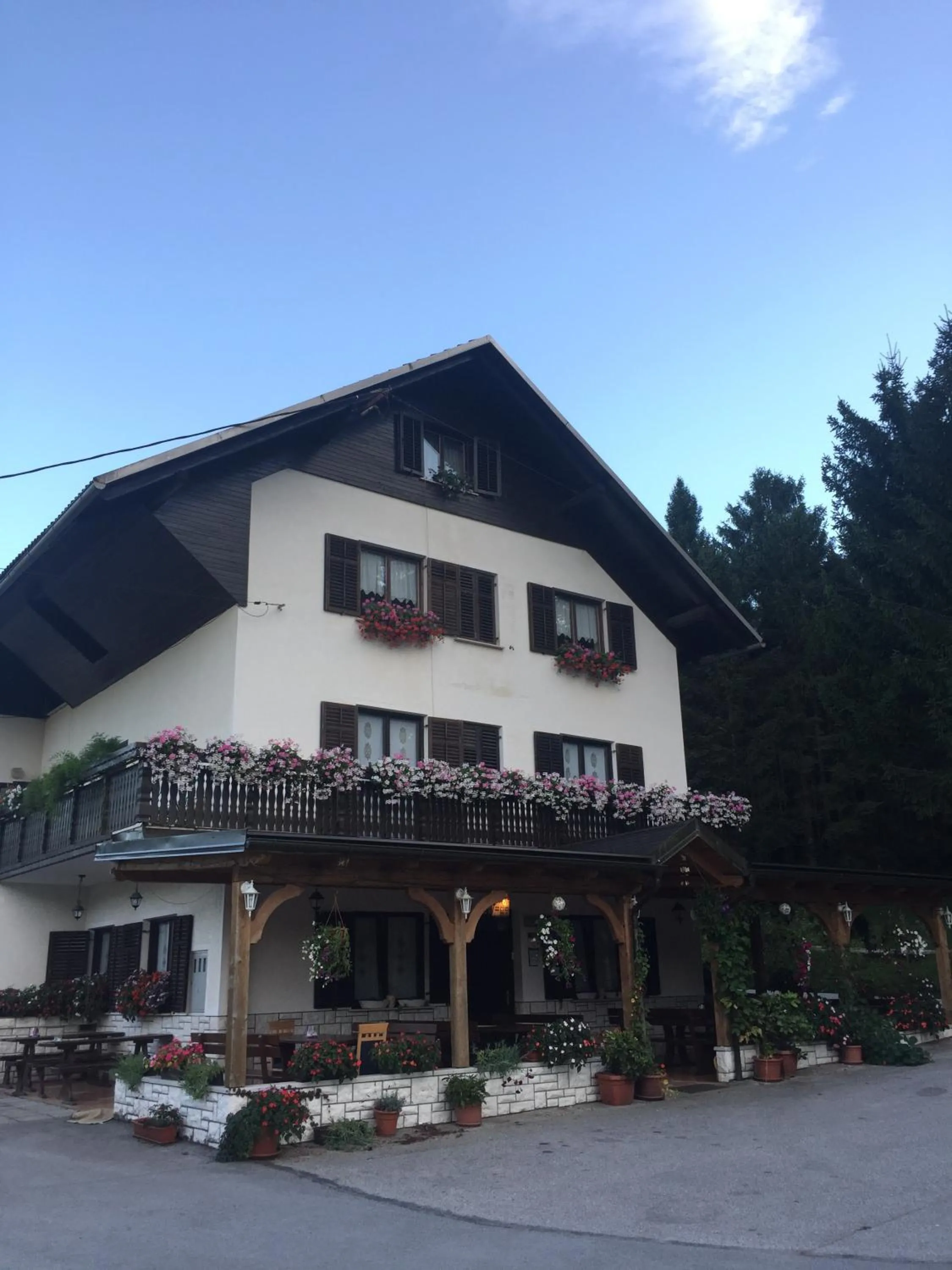 Quadruple Room with Mountain View - single occupancy in Guest House Kmečki Hram FORTUNA
