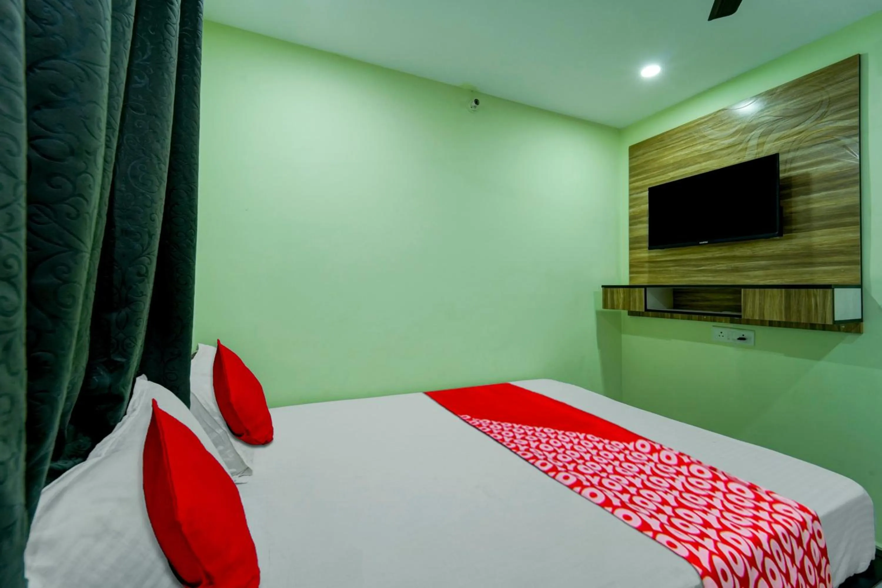 Bedroom in HOTEL O BHAGMATI GARDEN GUEST HOUSE