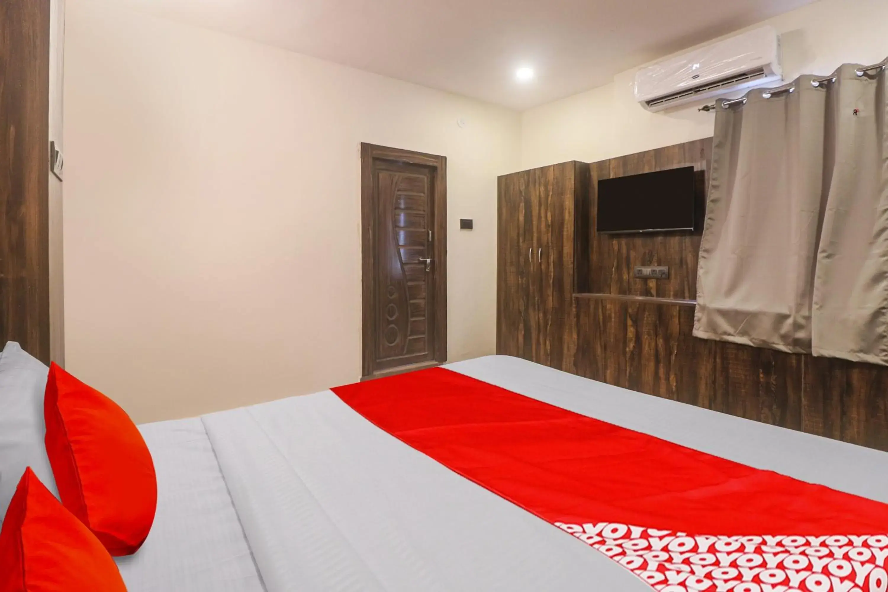 Bedroom, Bed in Hotel O R Square Grand Bedroom, Bed in Hotel O R Square Grand