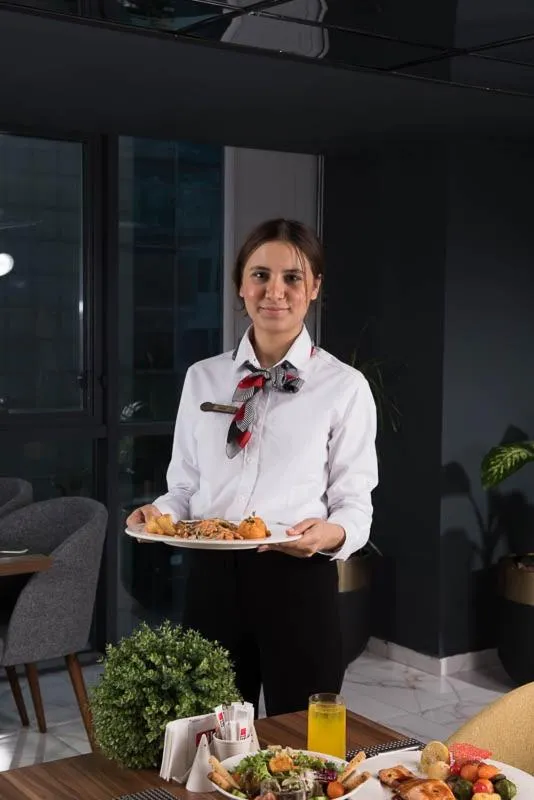 Restaurant/places to eat in İbos Hotels Izmir