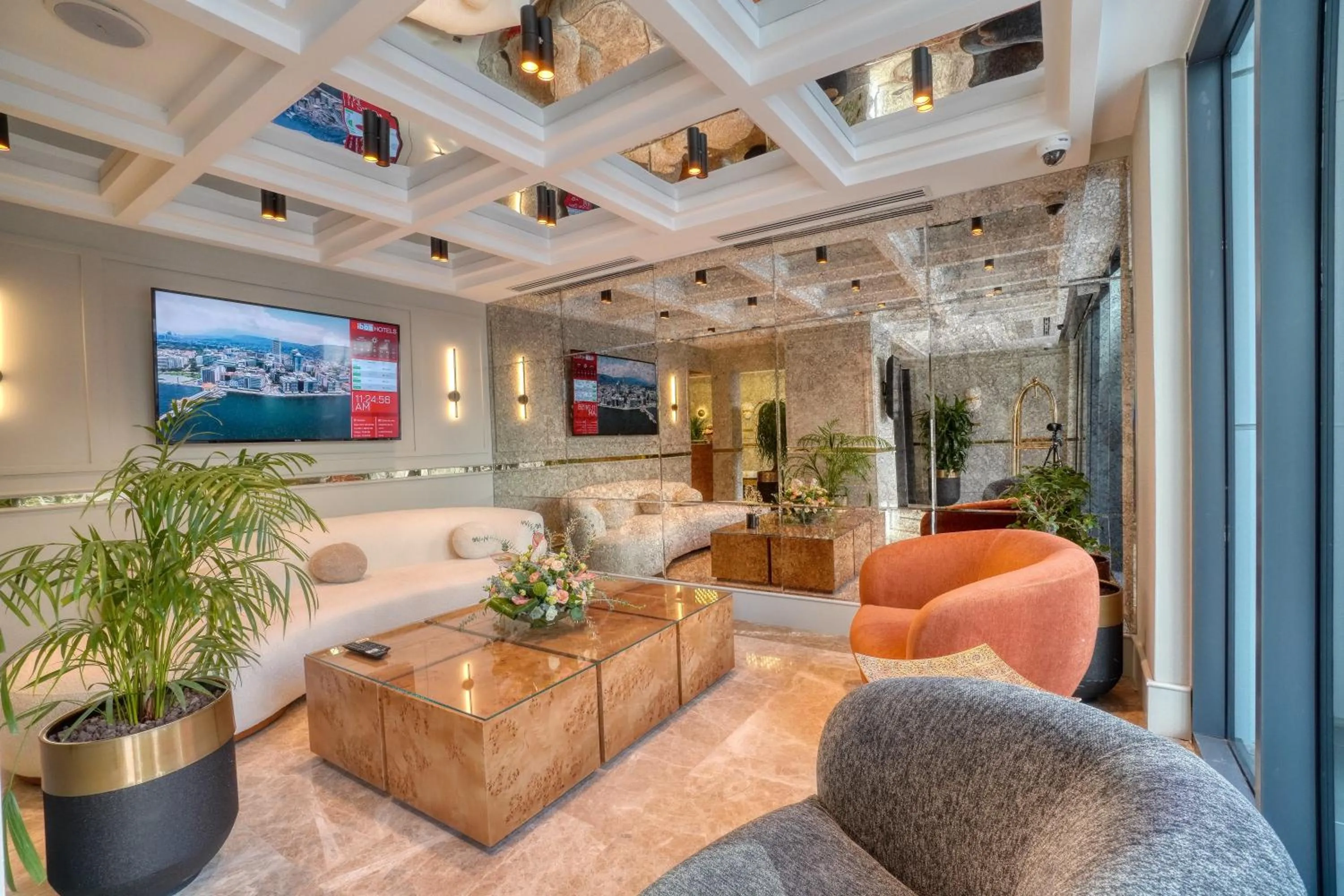 TV and multimedia in İbos Hotels Izmir