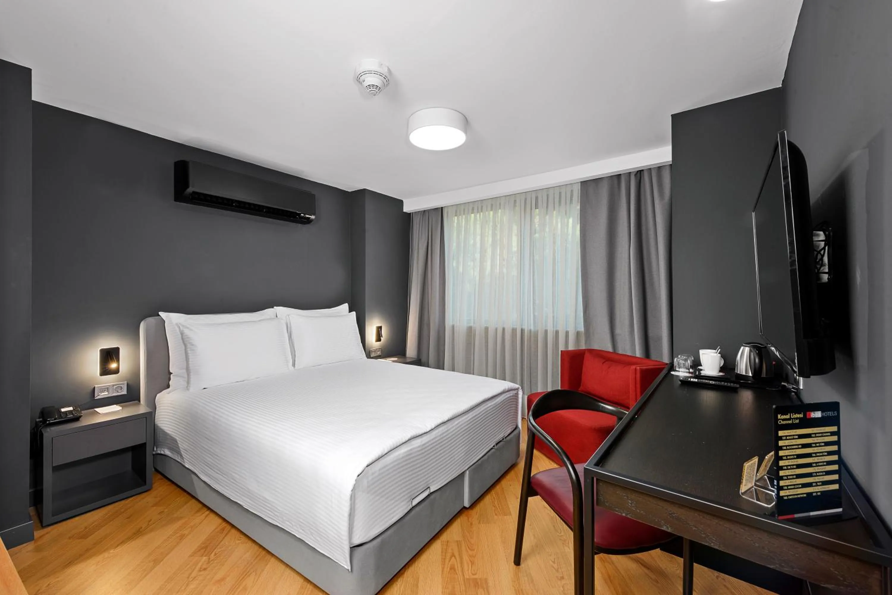 Bed in İbos Hotels Izmir