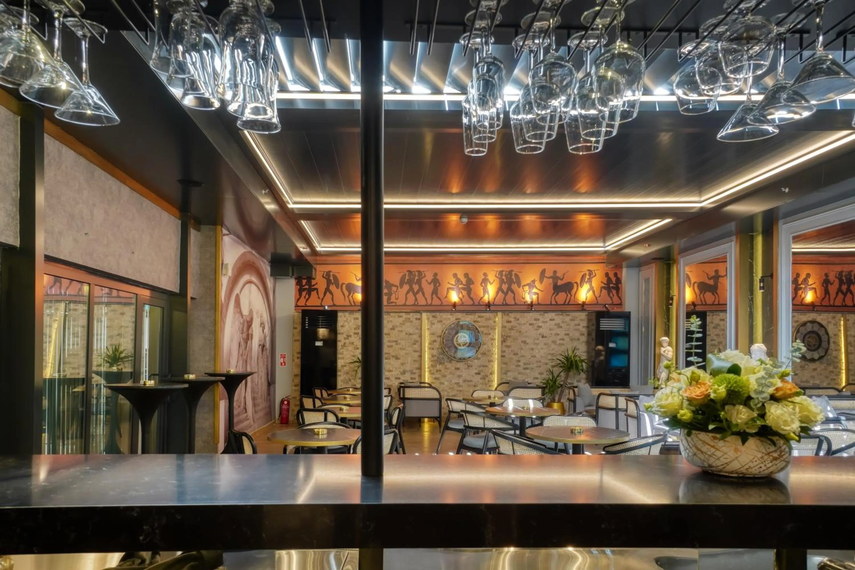 Lounge or bar in İbos Hotels Izmir