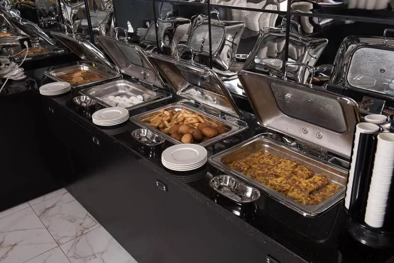 Restaurant/places to eat in İbos Hotels Izmir