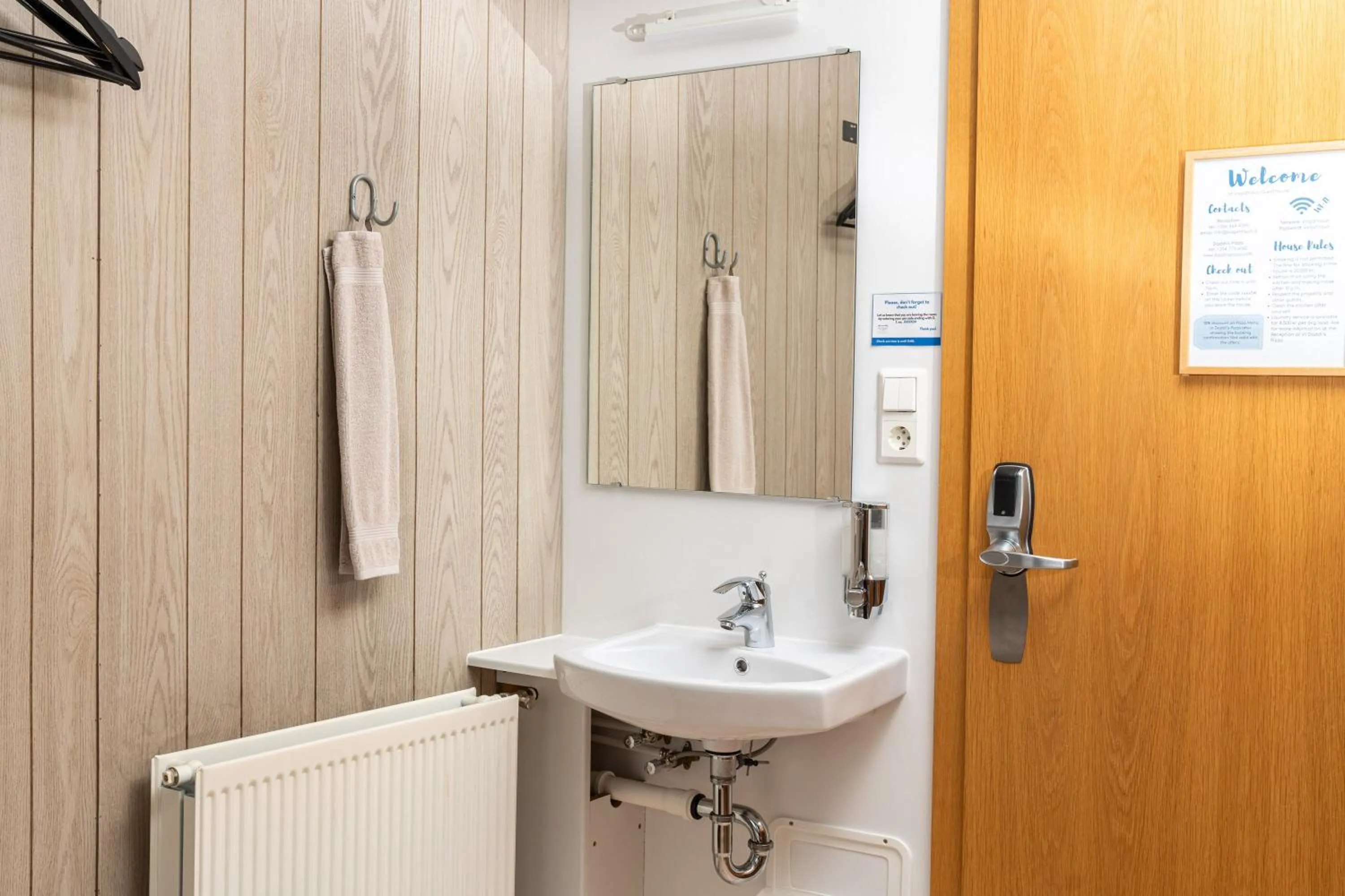 Triple Room with shared facilities in Vogar Travel Service