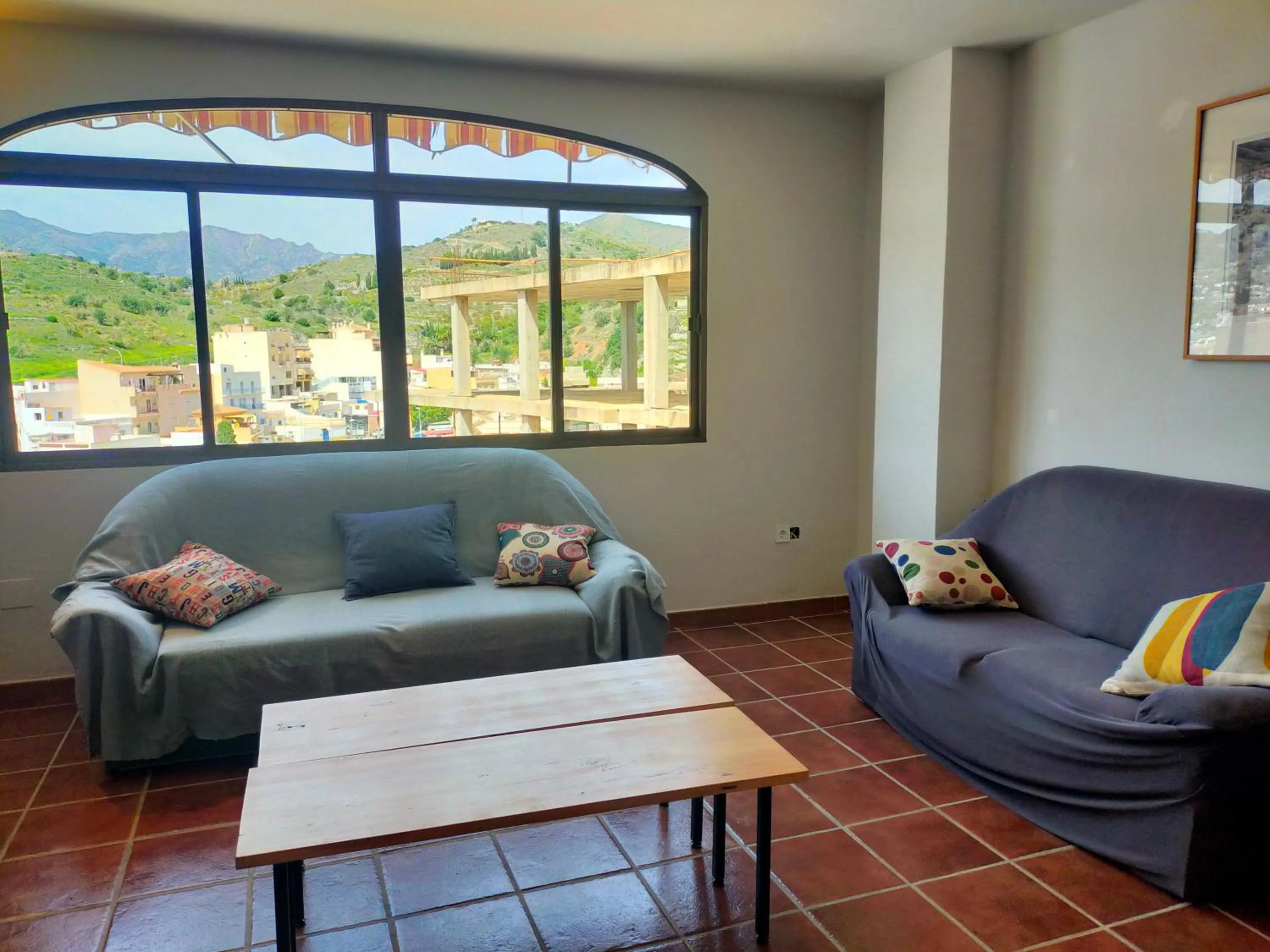 Amazing apartment & great terrace & 4bedrooms