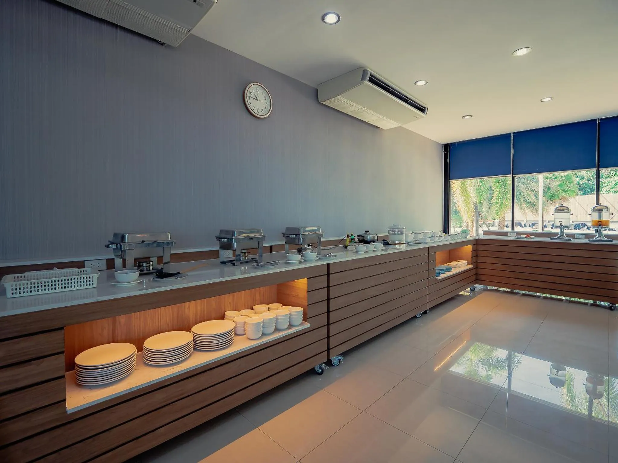 Food and drinks in Chanalai Resort and Hotel