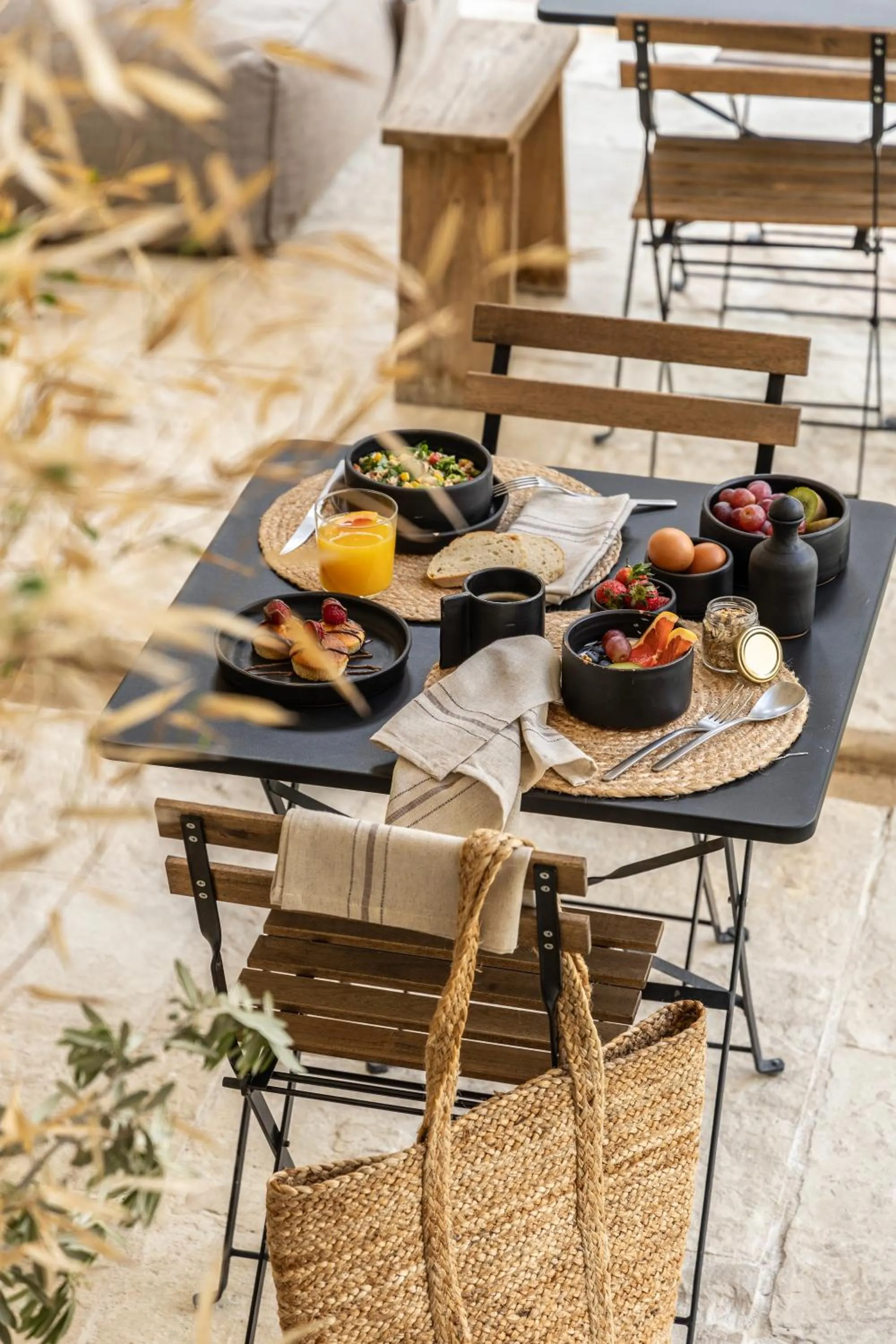 Food in Amalen Suites Adults Only