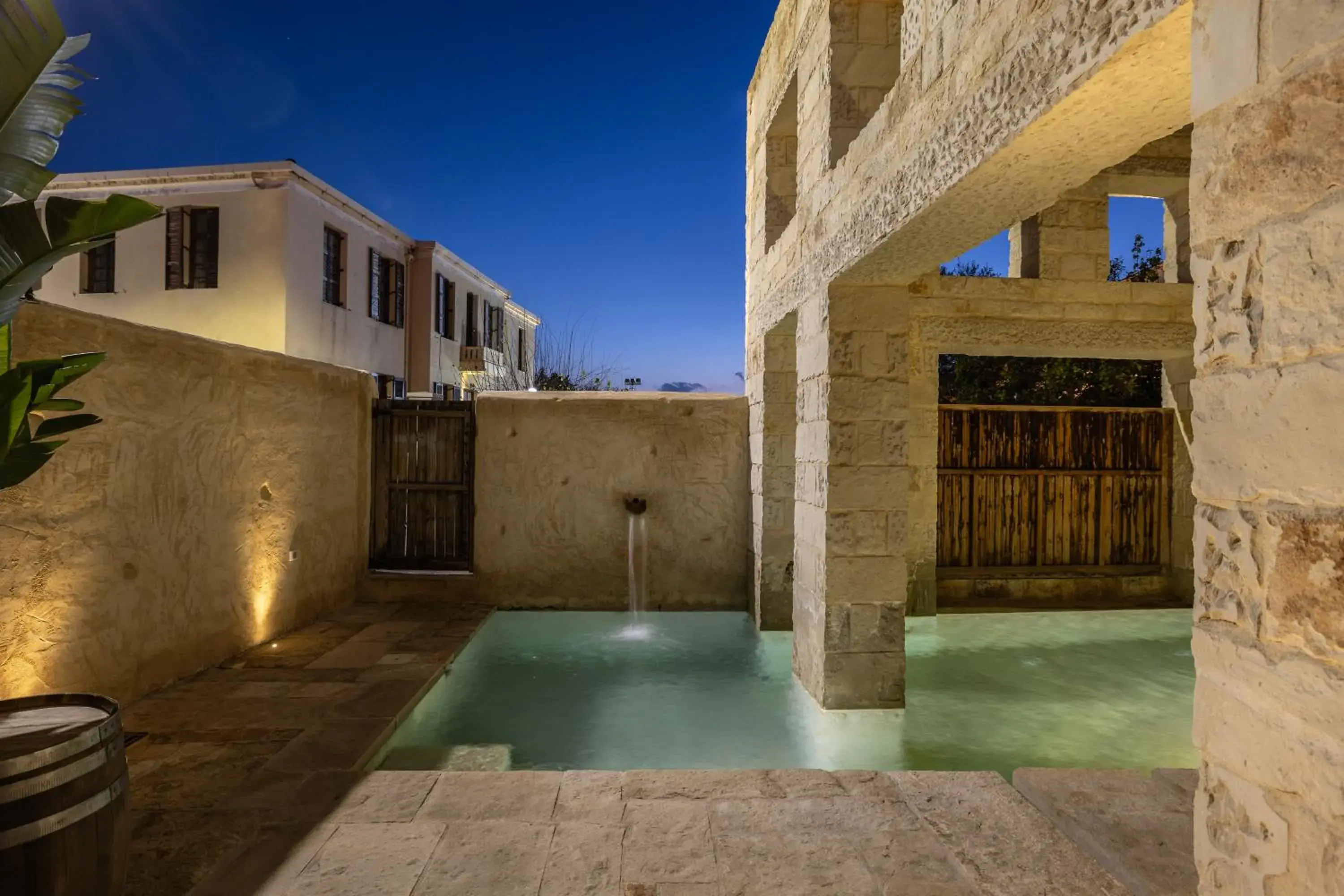 Property building in Amalen Suites Adults Only Property building in Amalen Suites Adults Only