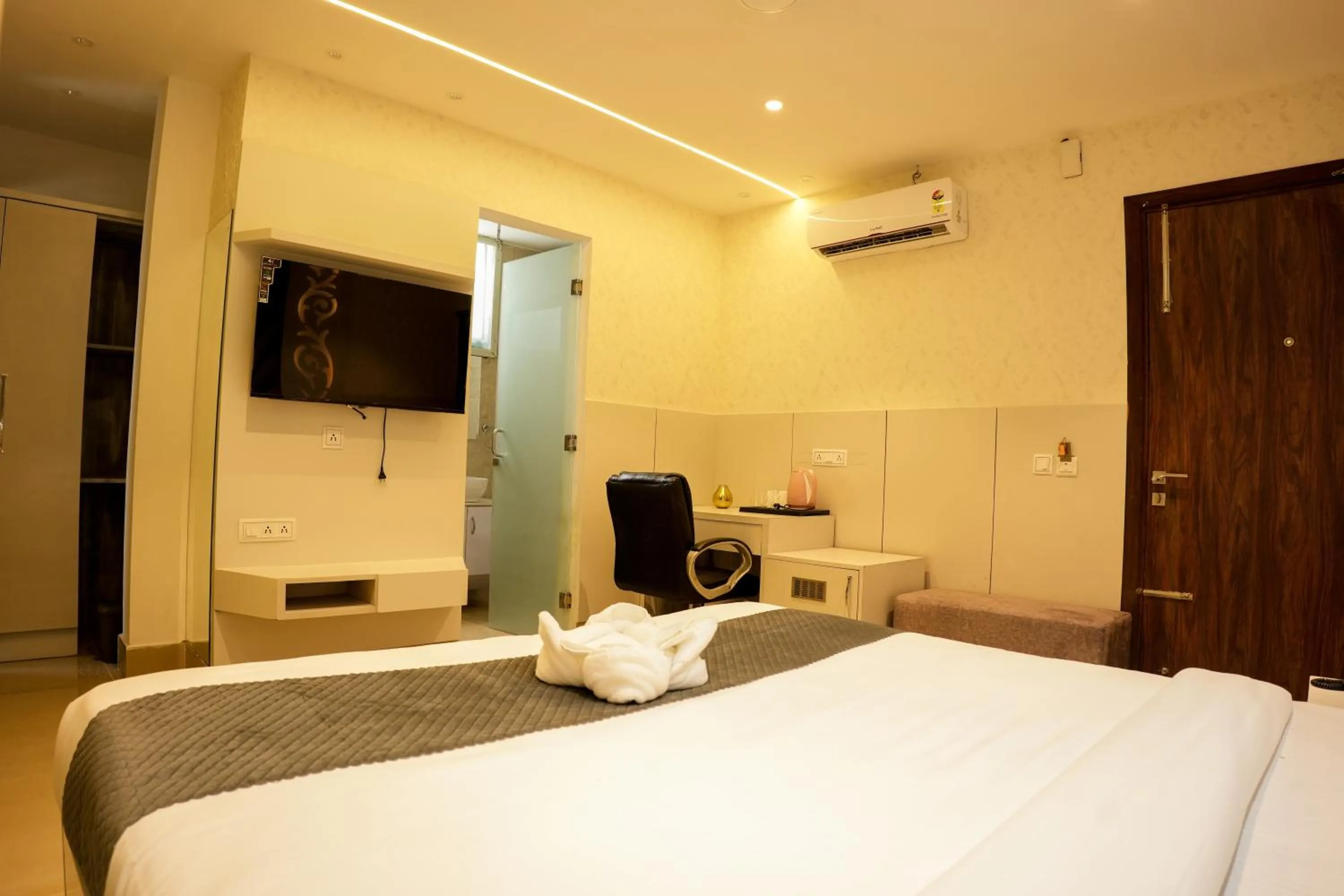 TV and multimedia, Bed in Hotel Lime Tree