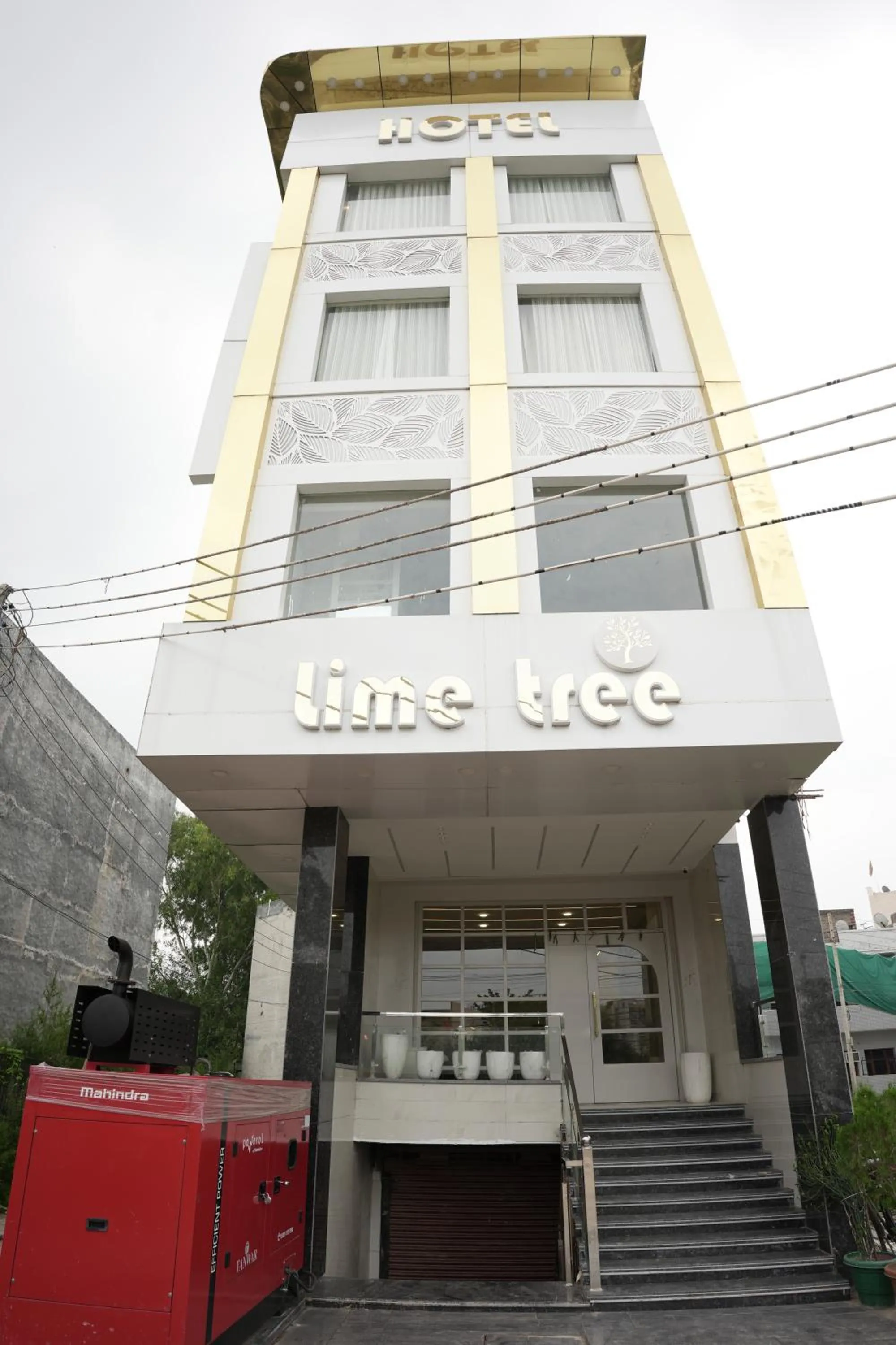 Property building in Hotel Lime Tree