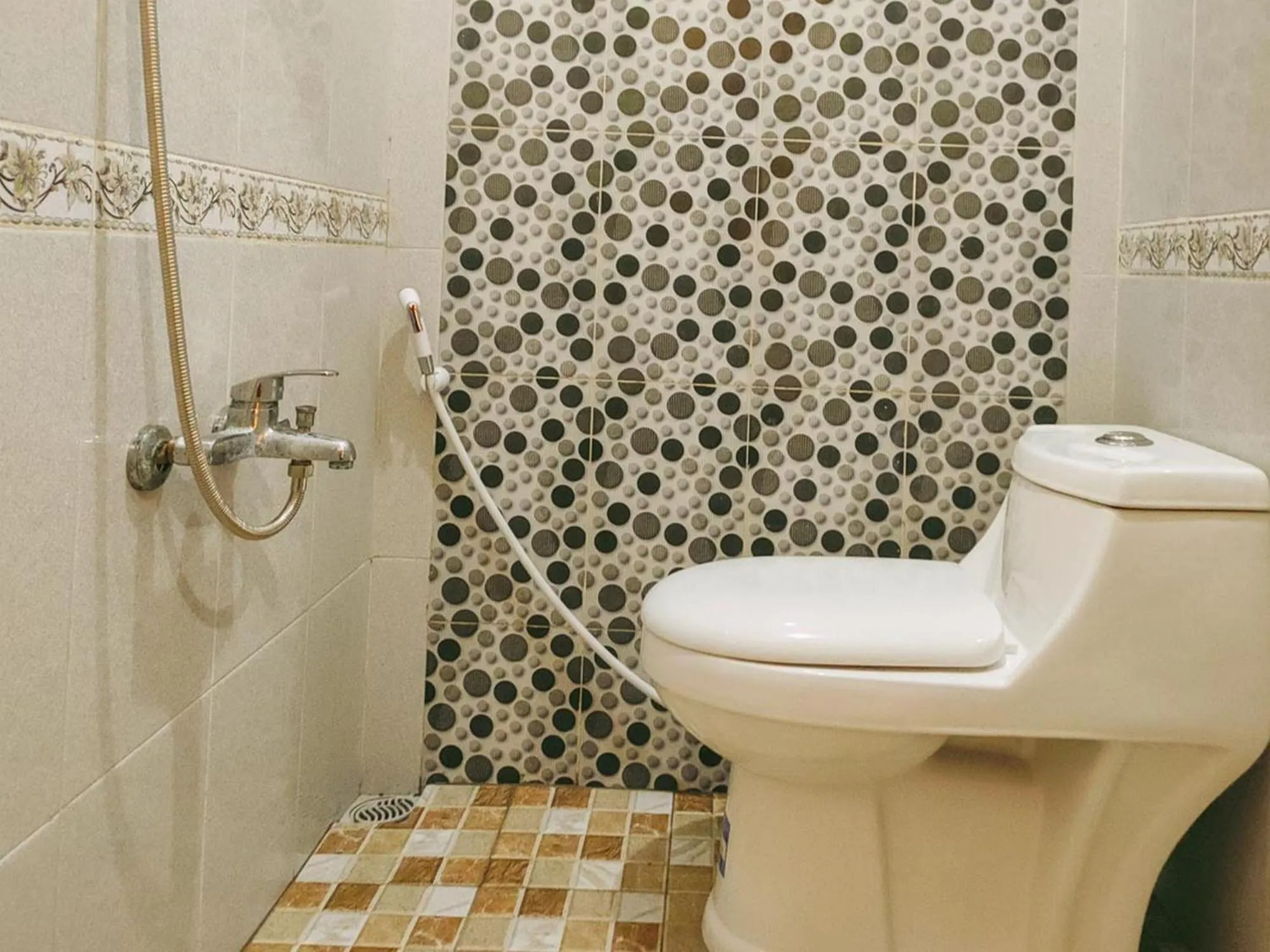 Shower in Artcho Residence near Pantai Bentar Probolinggo