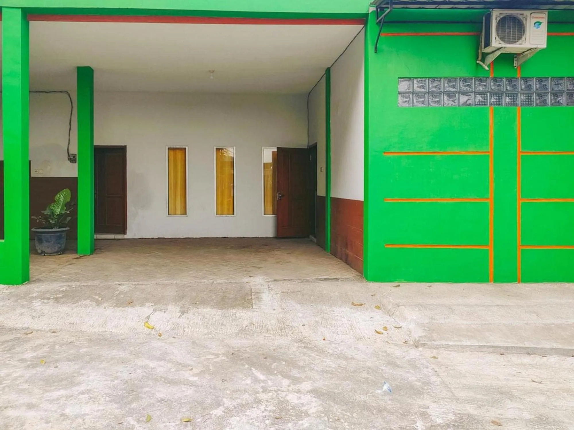 Facade/entrance in Artcho Residence near Pantai Bentar Probolinggo