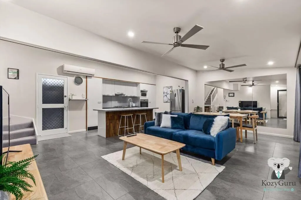 KozyGuru | Spring Hill | 2 Bed 2.5 Bath