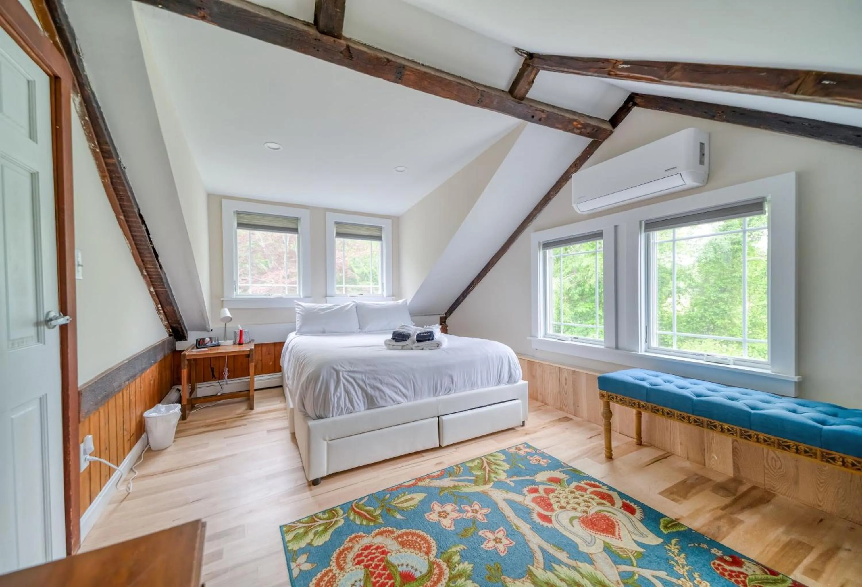 Bed in 3 Bedroom Cape House by Leavetown Vacations