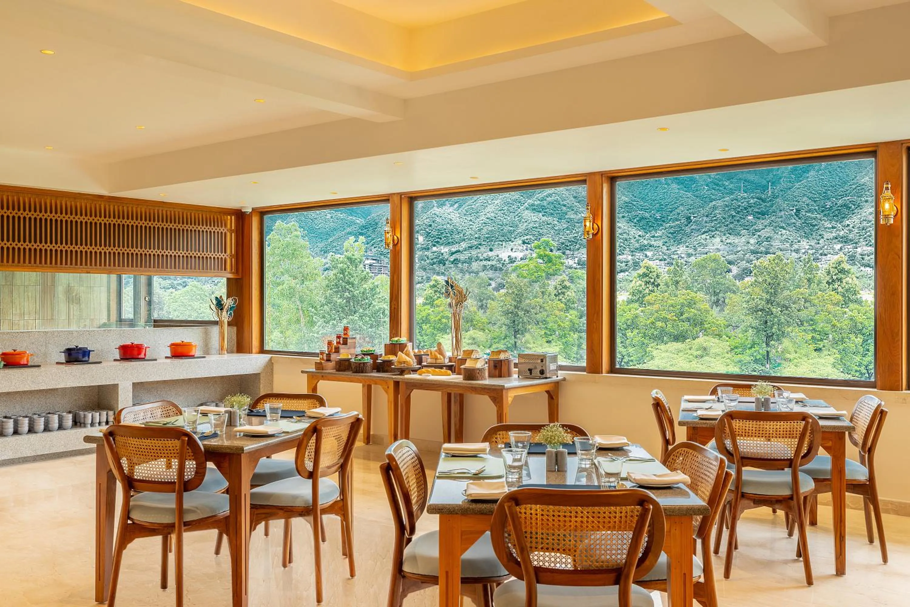 Restaurant/places to eat in The Prominence Mussoorie Road Dehradun