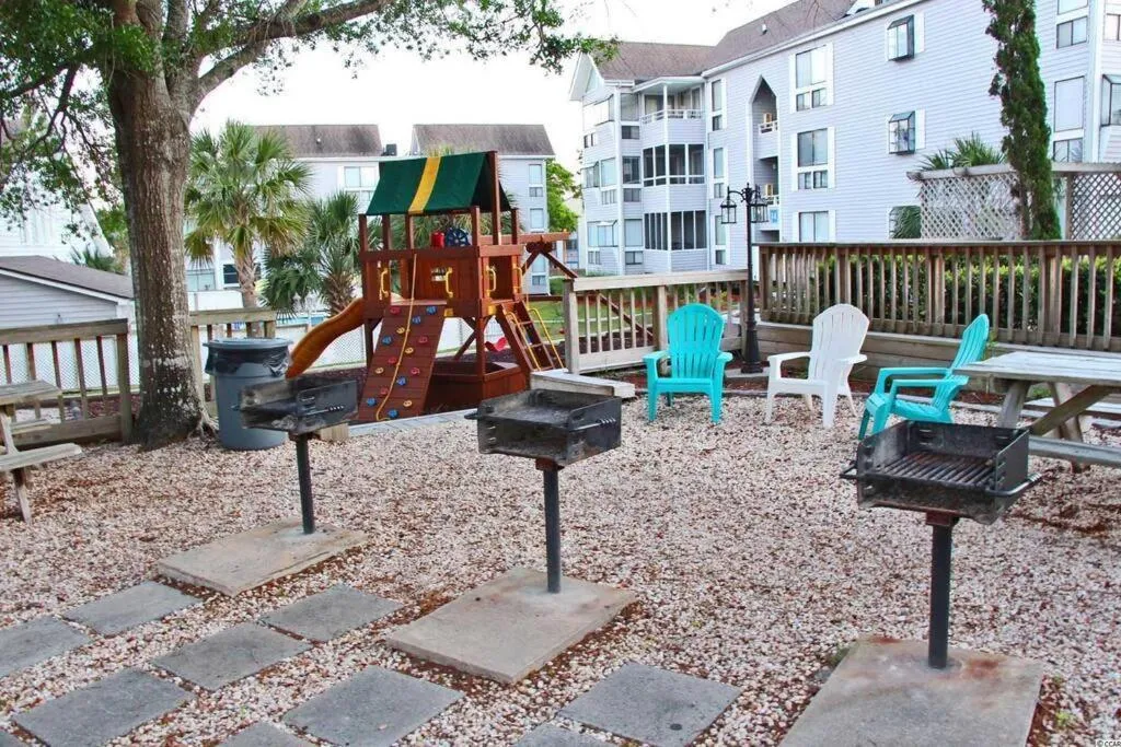 Property building in A Day at the Dunes! Shore Drive NMB