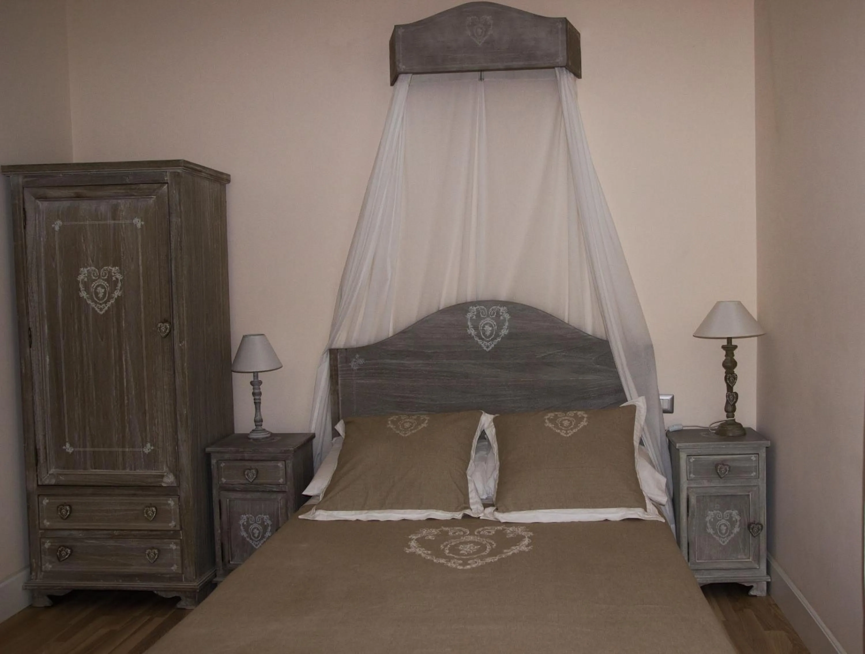 Decorative detail, Bed in Trastevere Belvedere B&B