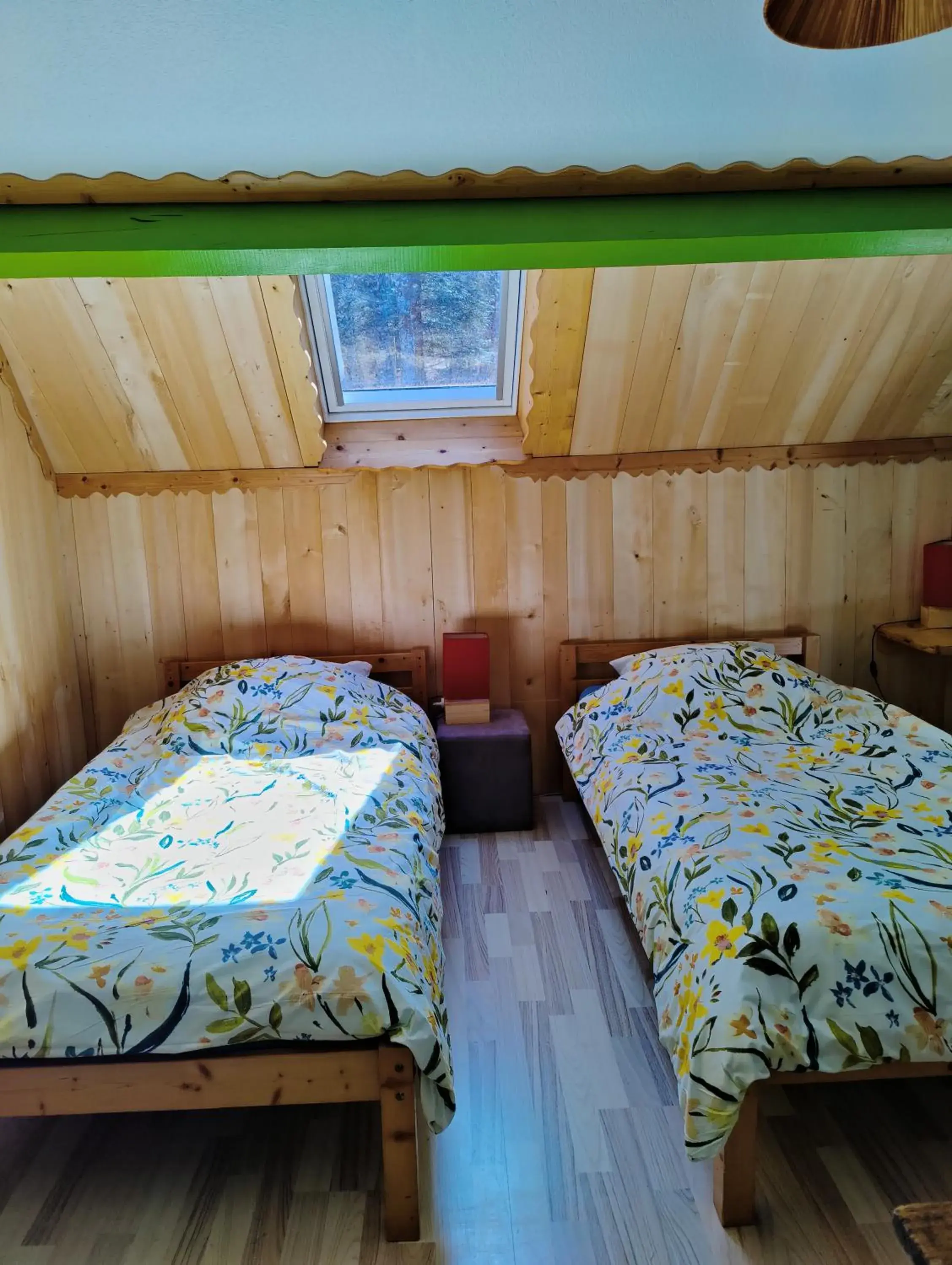 Twin Room with Private Bathroom in Auberge La Soulan Twin Room with Private Bathroom in Auberge La Soulan