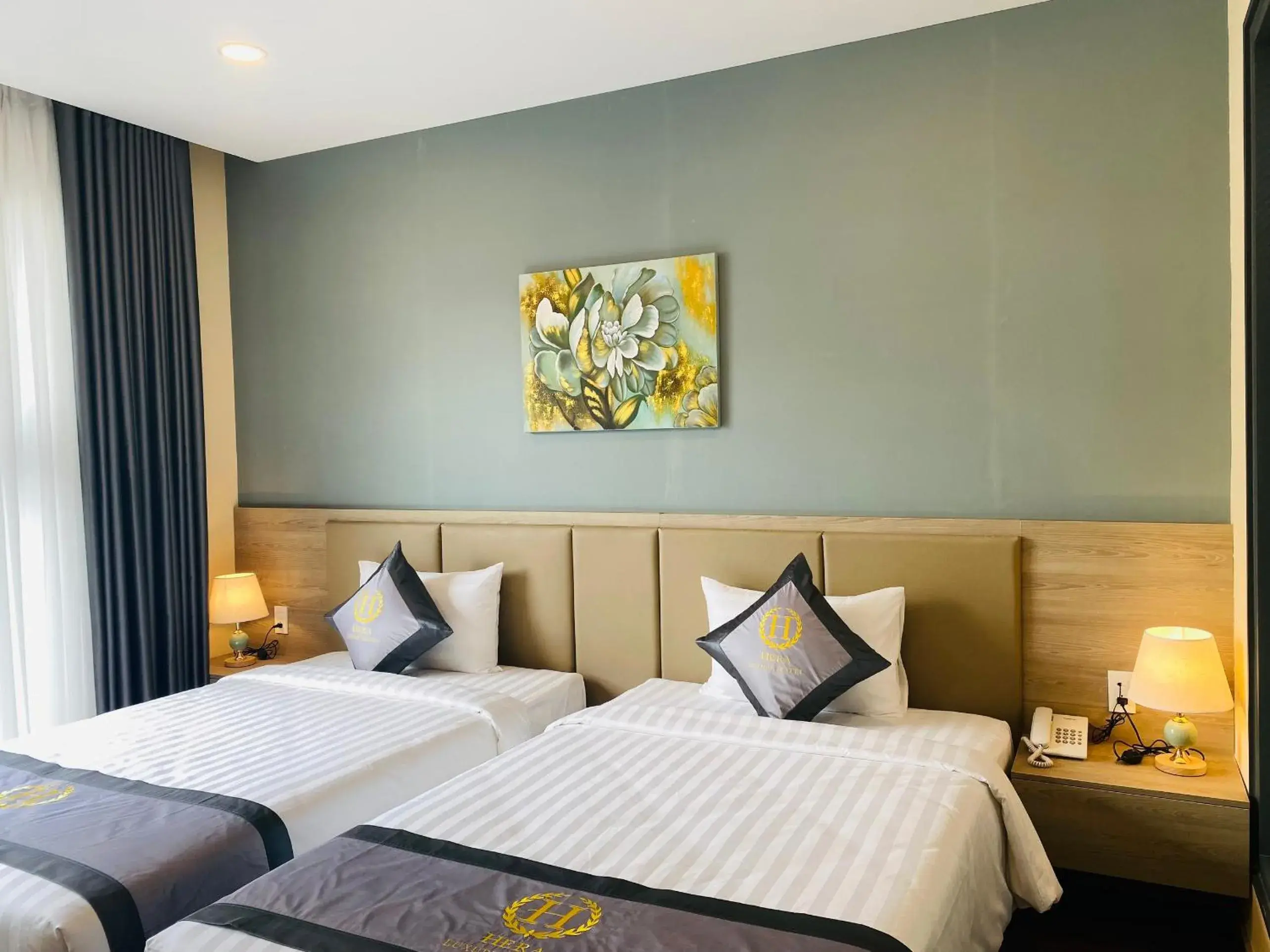 Bed in Hera Luxury Hotel Bed in Hera Luxury Hotel