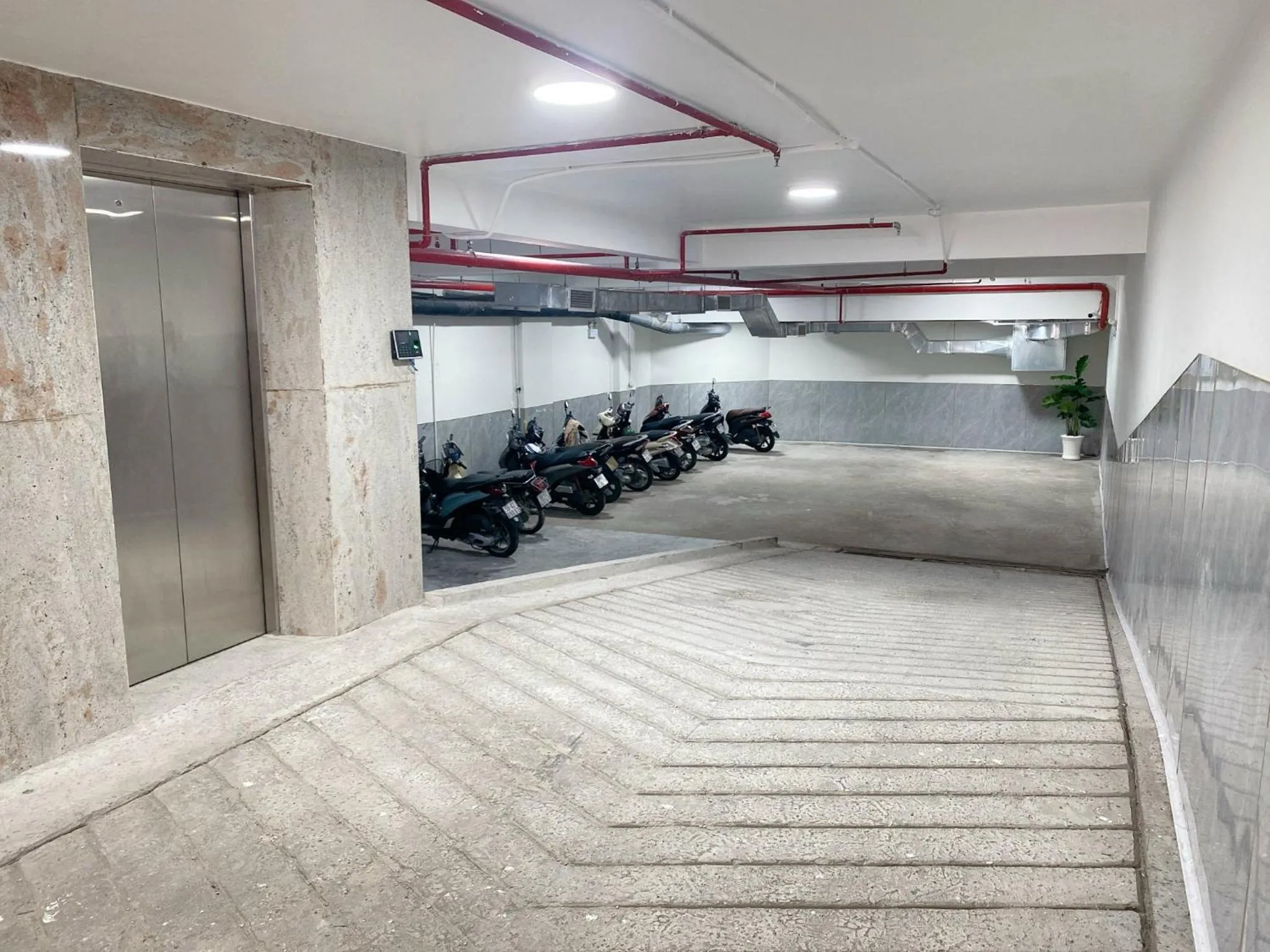 Parking in Hera Luxury Hotel