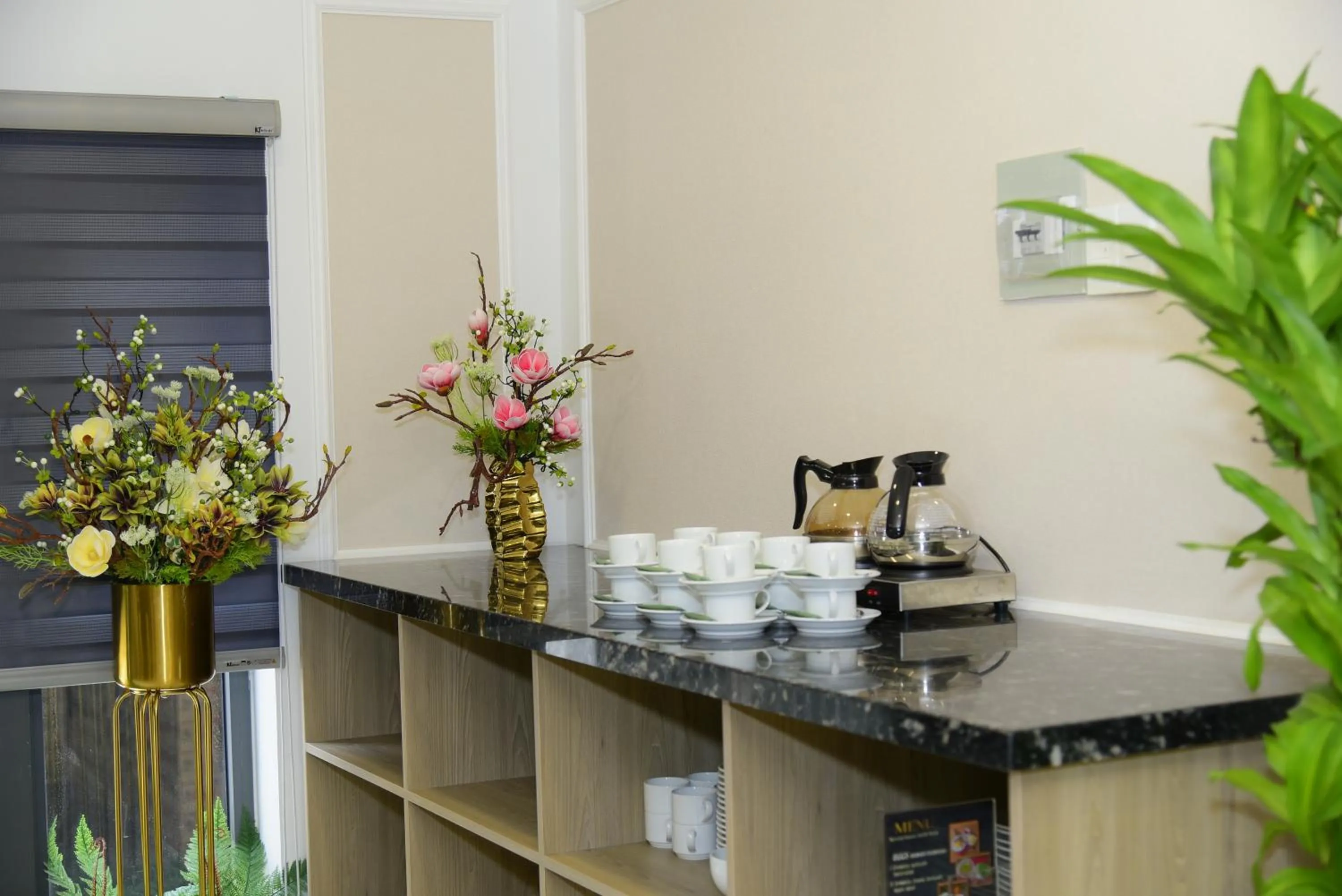 Restaurant/places to eat in Hera Luxury Hotel