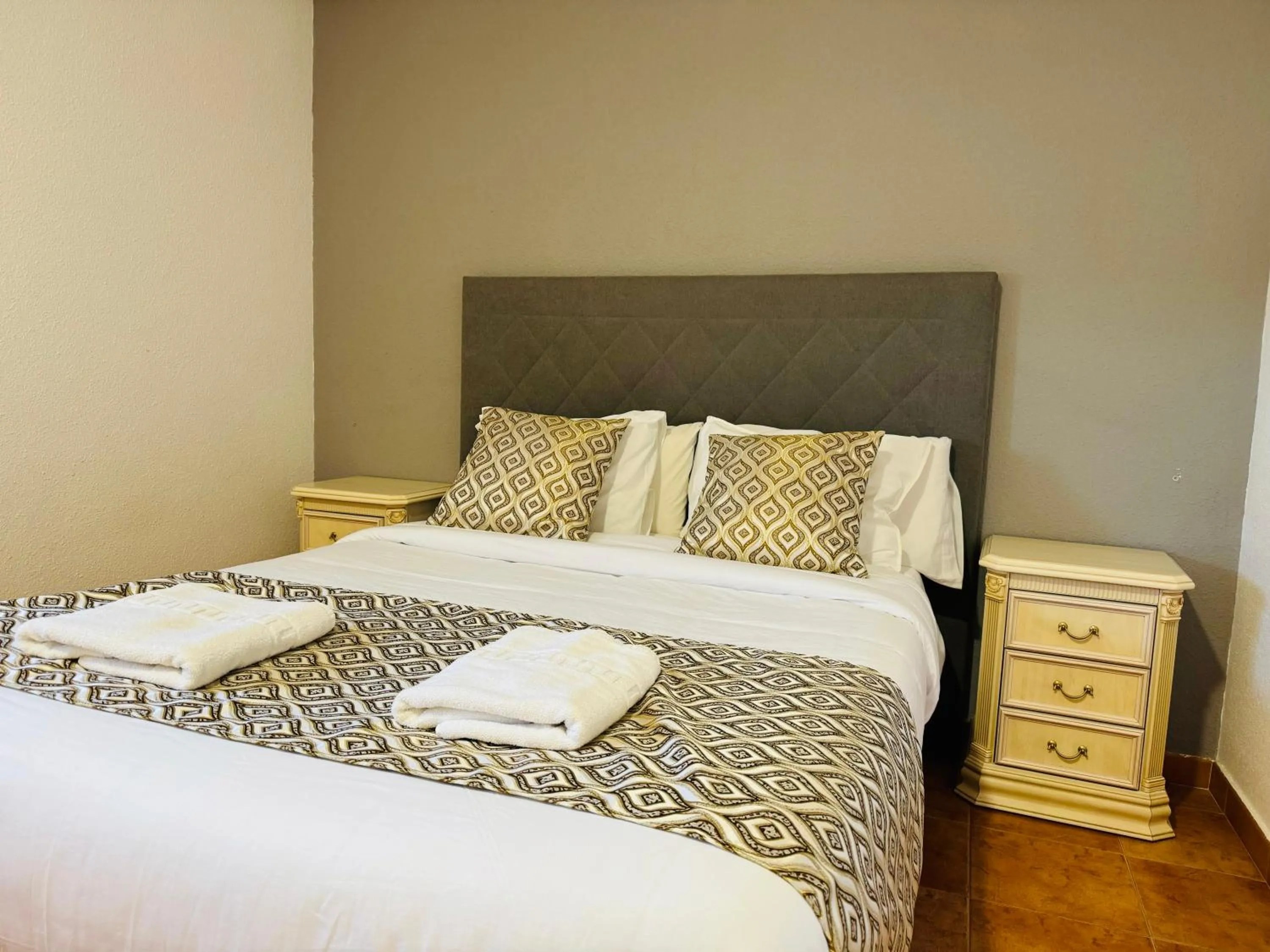 Bed in Ballestar Hotel Bar & Grill