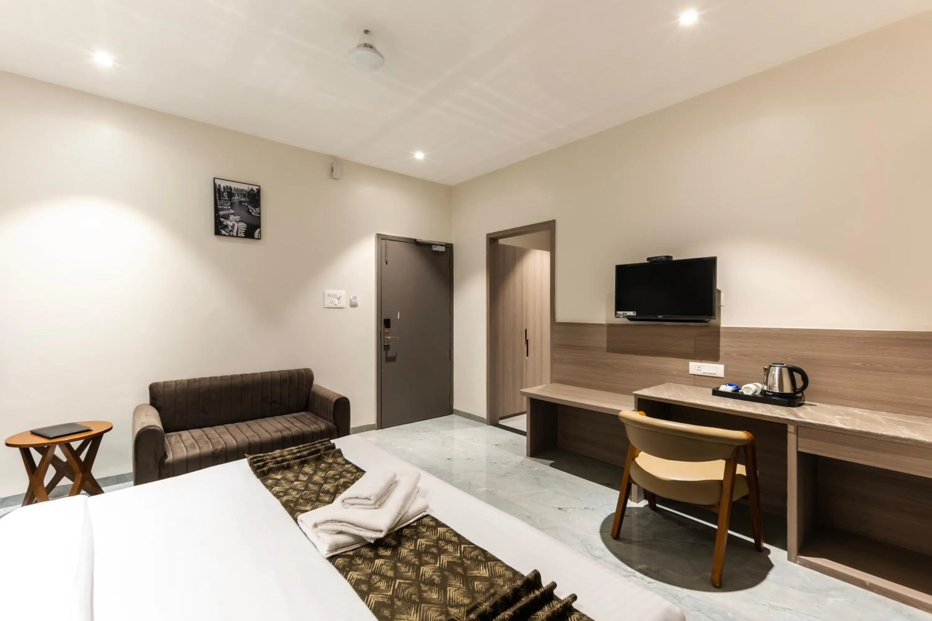 Bedroom in Hotel Bafna Lawn