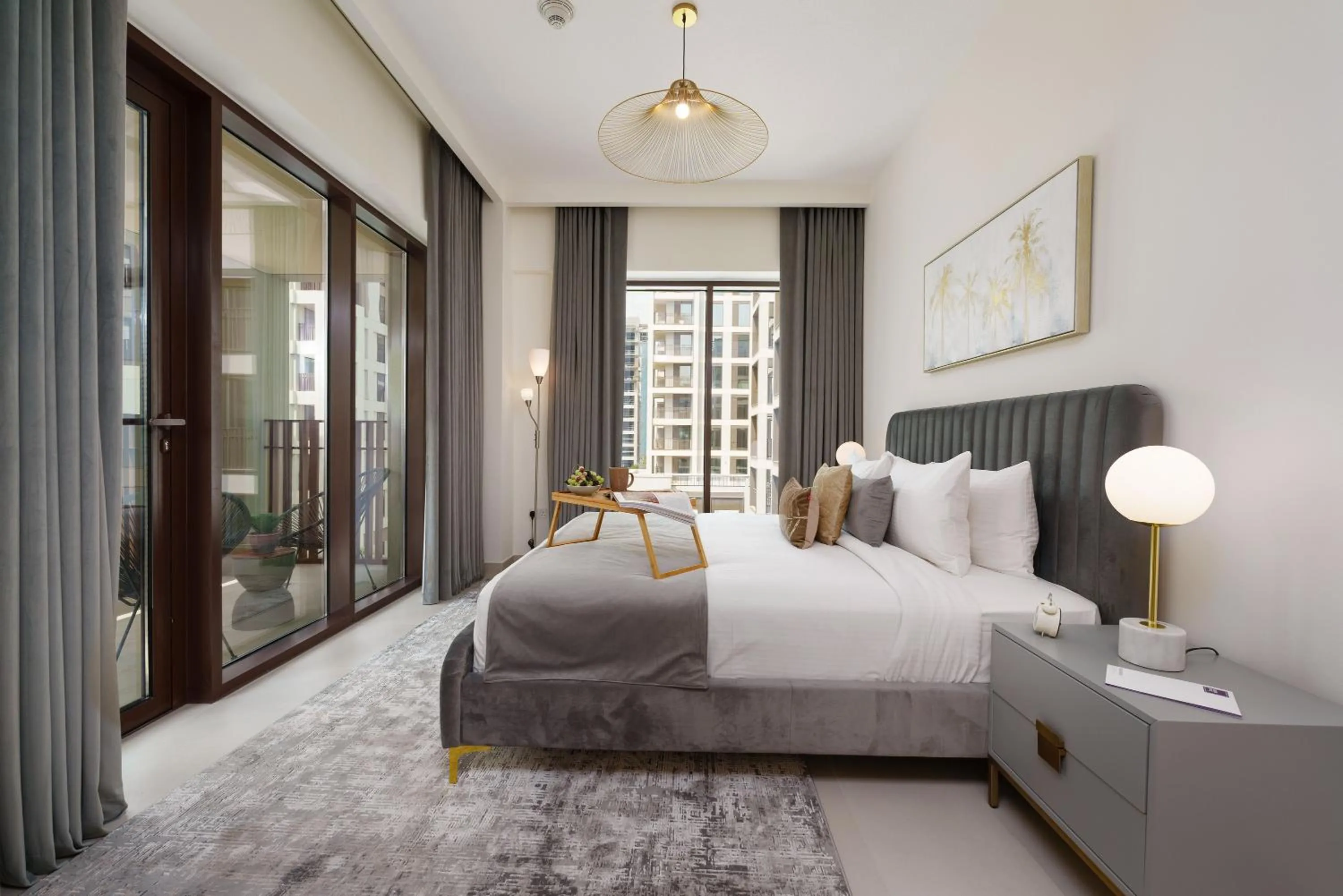 Bed in Maison Privee - Alluring Modern Apt in Dubai Creek Beach