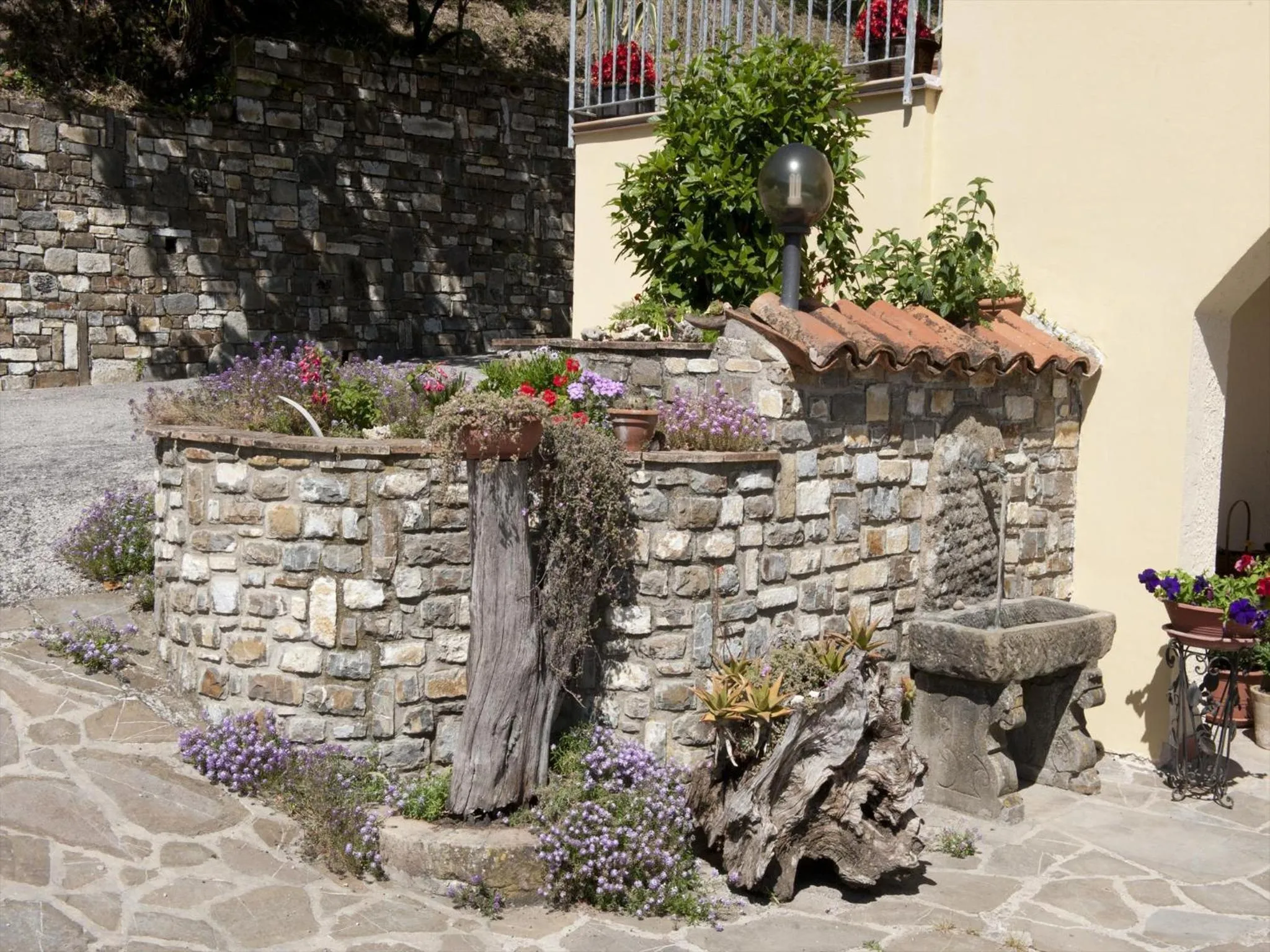 Facade/entrance in Villa Bernadette