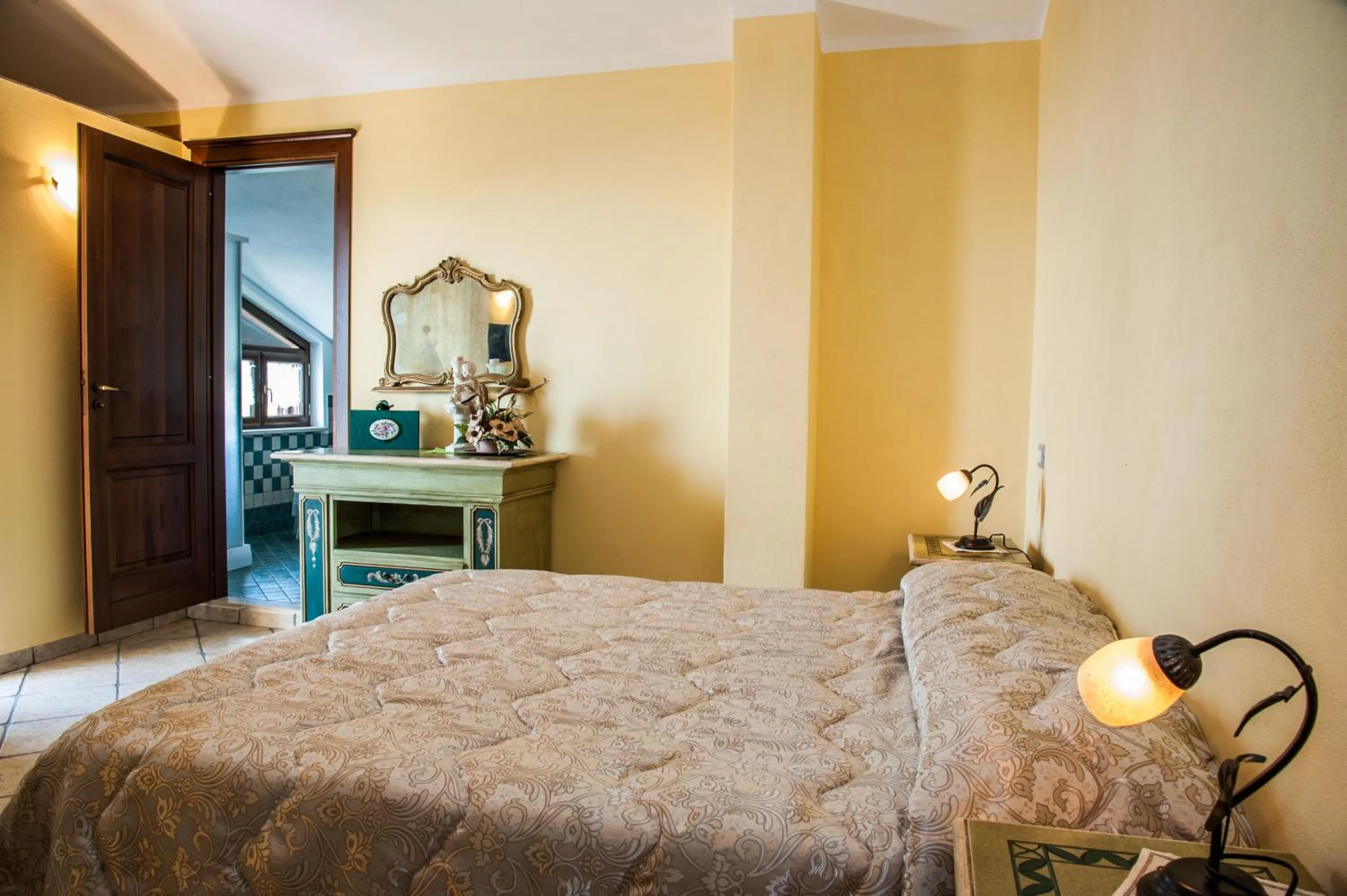 Bedroom, Bed in Villa Bernadette