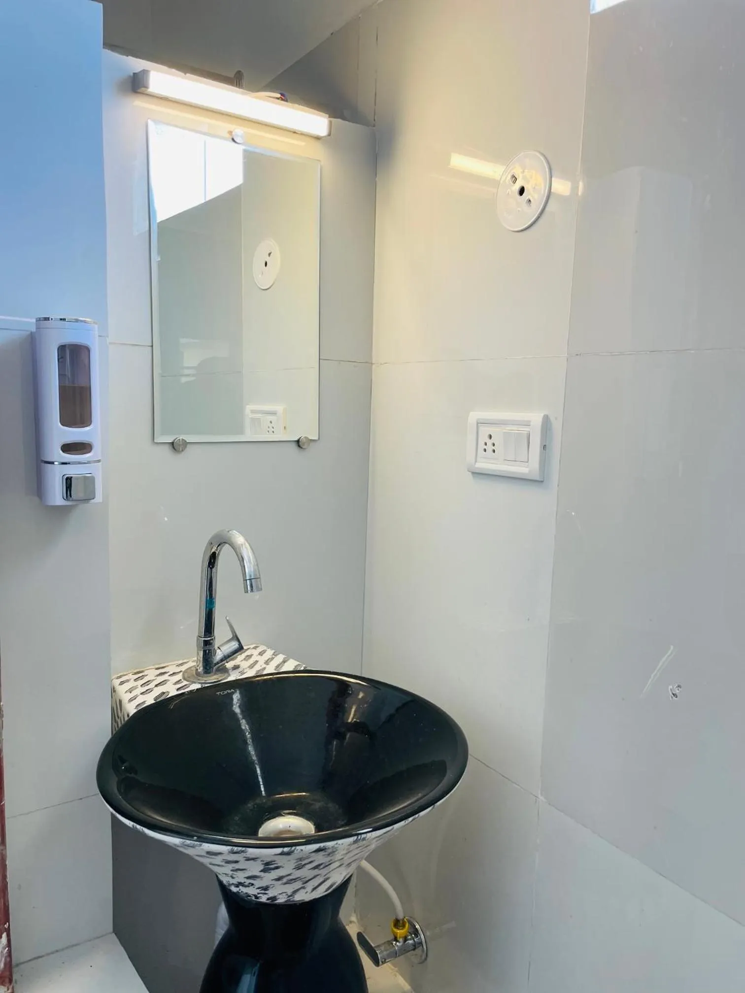 Bathroom in Mild Life Hostel Udaipur