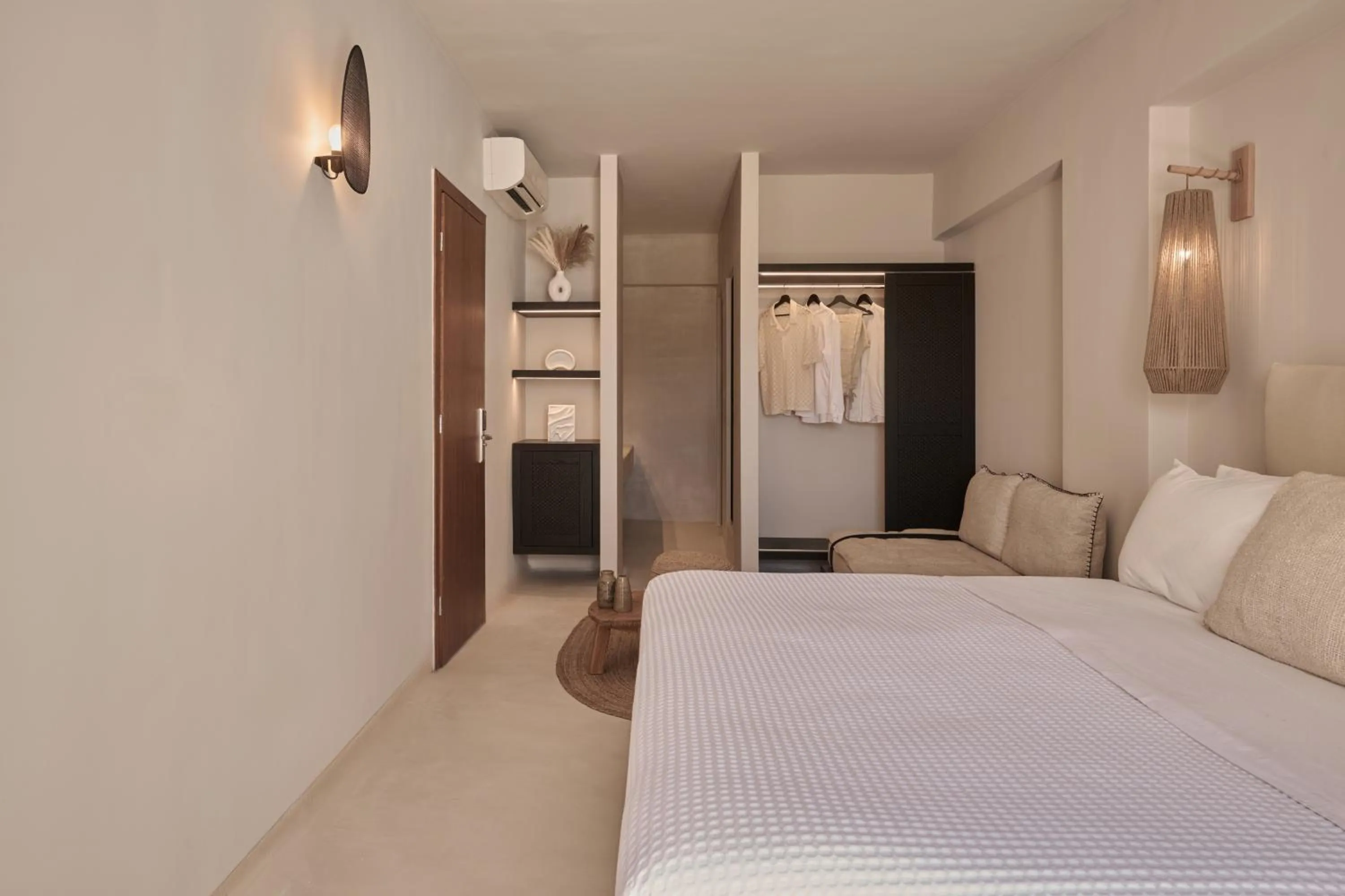 Bedroom, Bed in Utopia Hotel