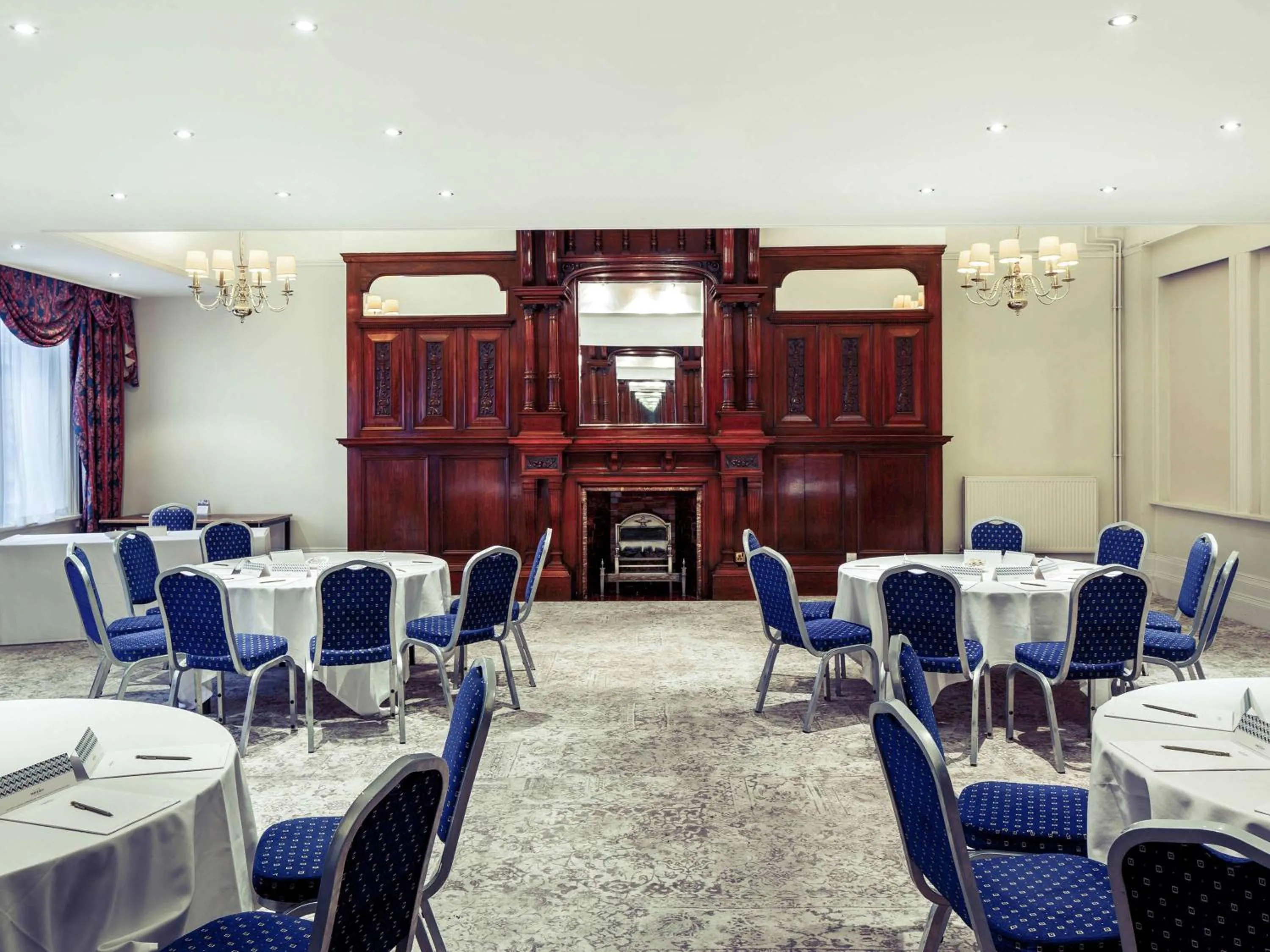 On site, Restaurant/Places to Eat in Mercure Leicester The Grand Hotel