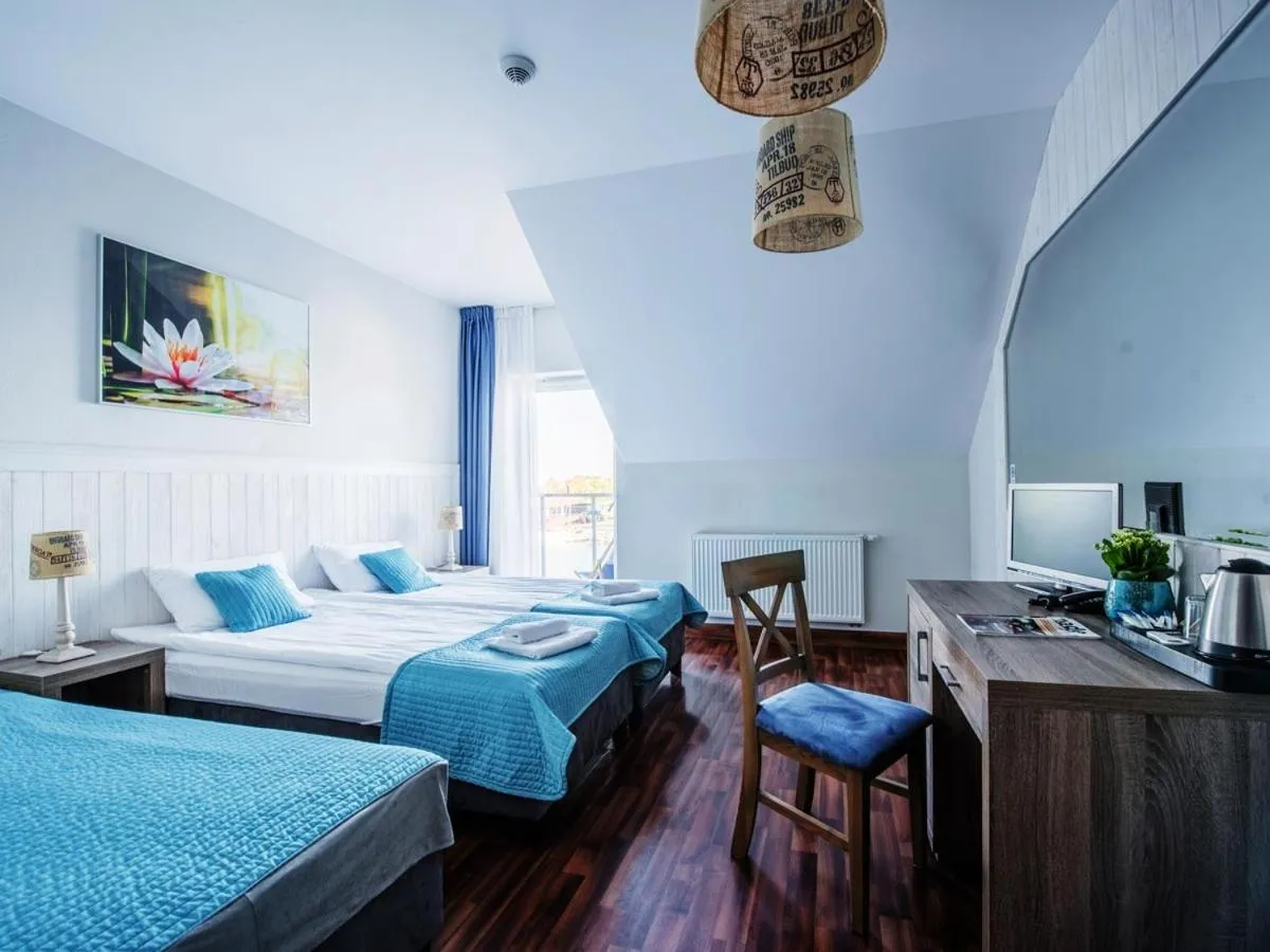 Bedroom, Bed in Ach Mazury