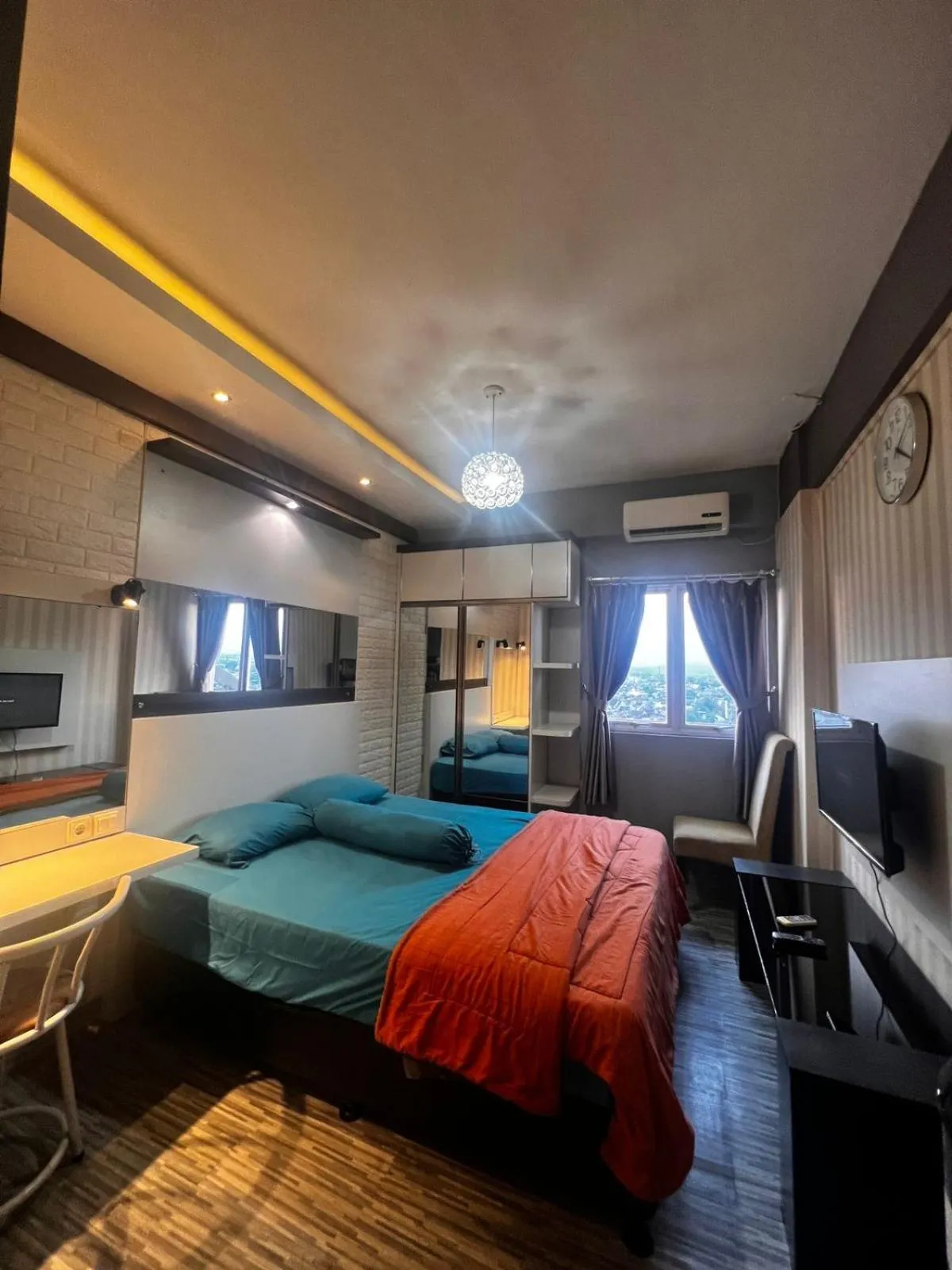 Bed in The Suites Metro by KS Property