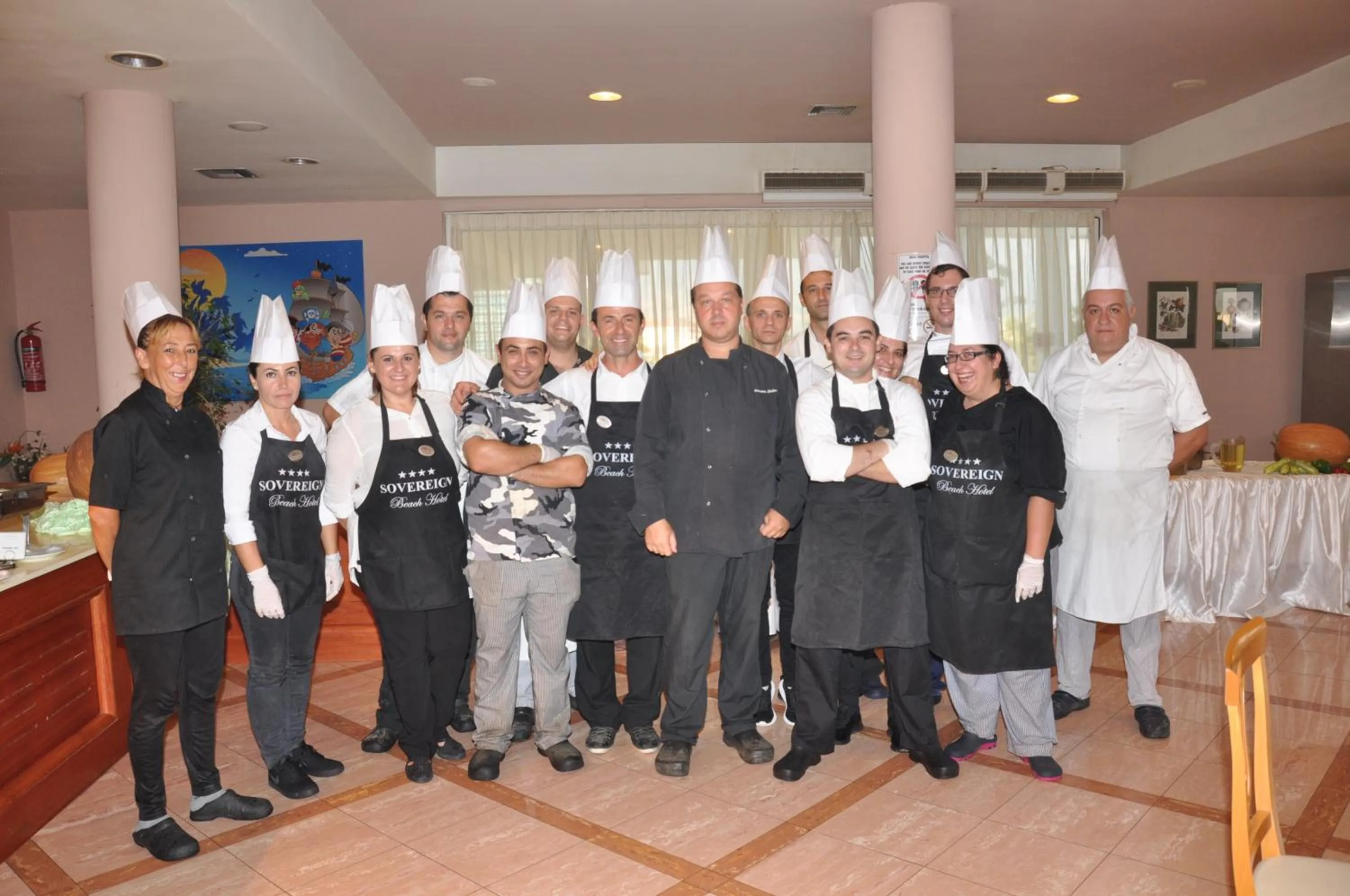 Restaurant/places to eat in Sovereign Beach Hotel