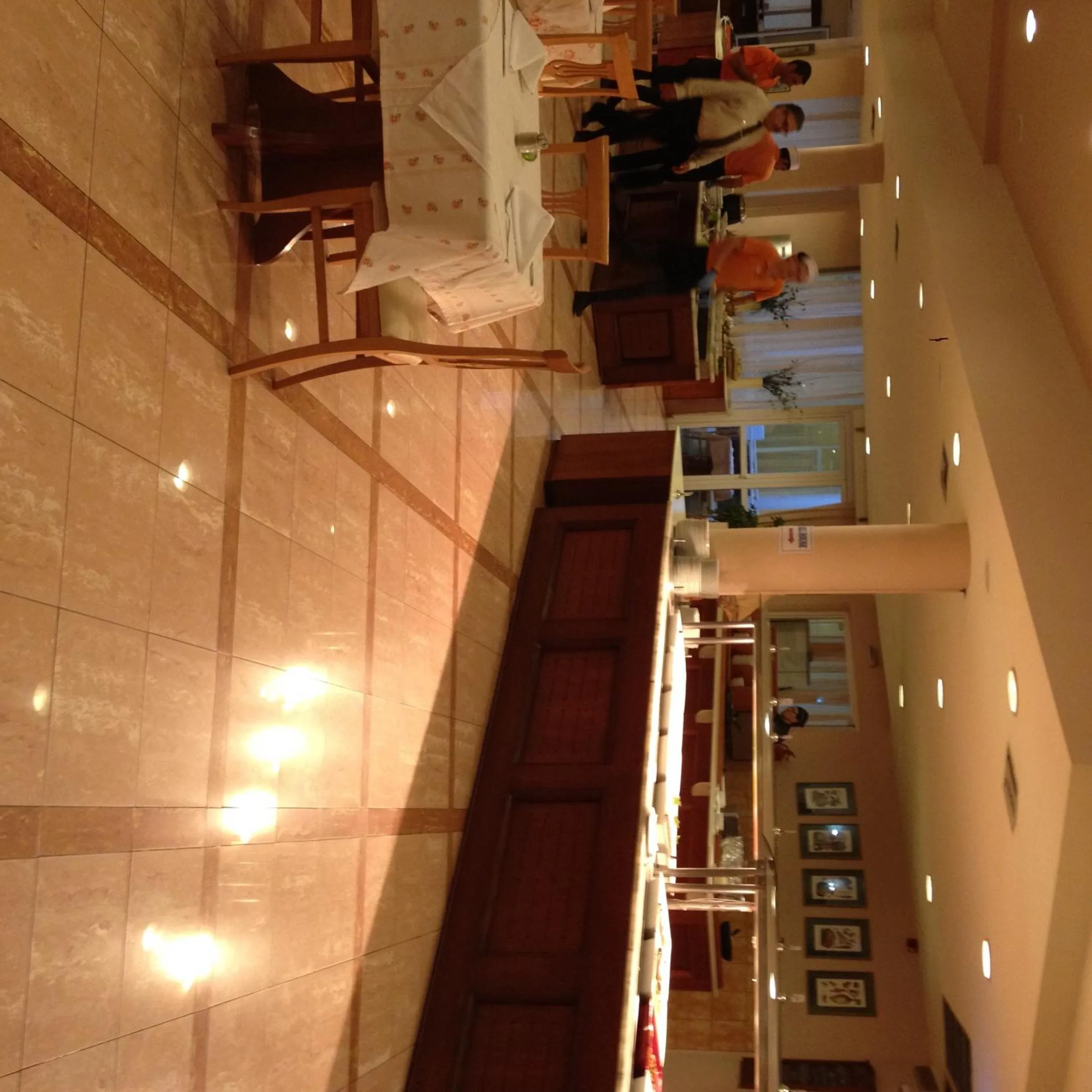 Restaurant/places to eat in Sovereign Beach Hotel