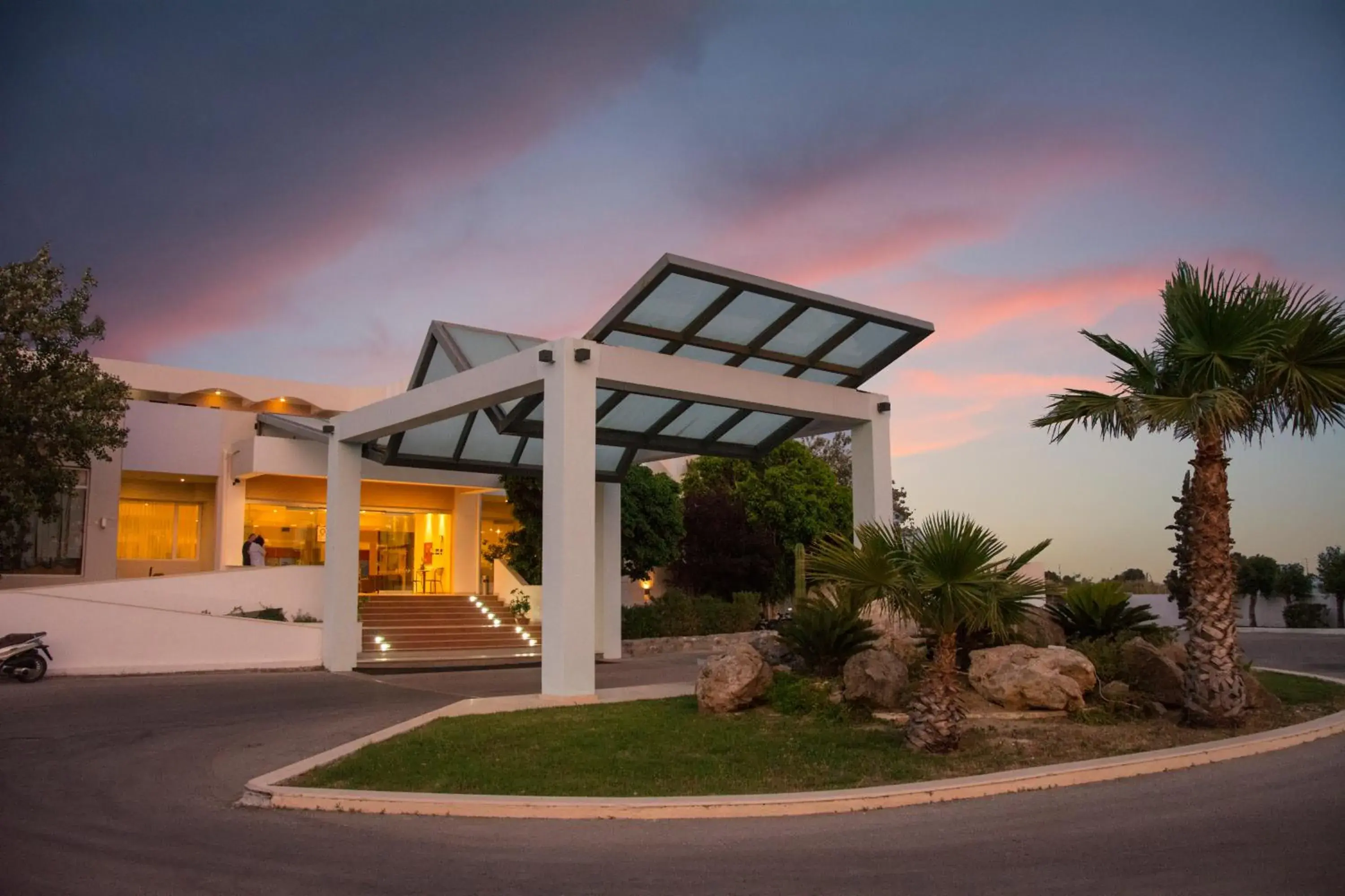 Facade/entrance in Sovereign Beach Hotel Facade/entrance in Sovereign Beach Hotel