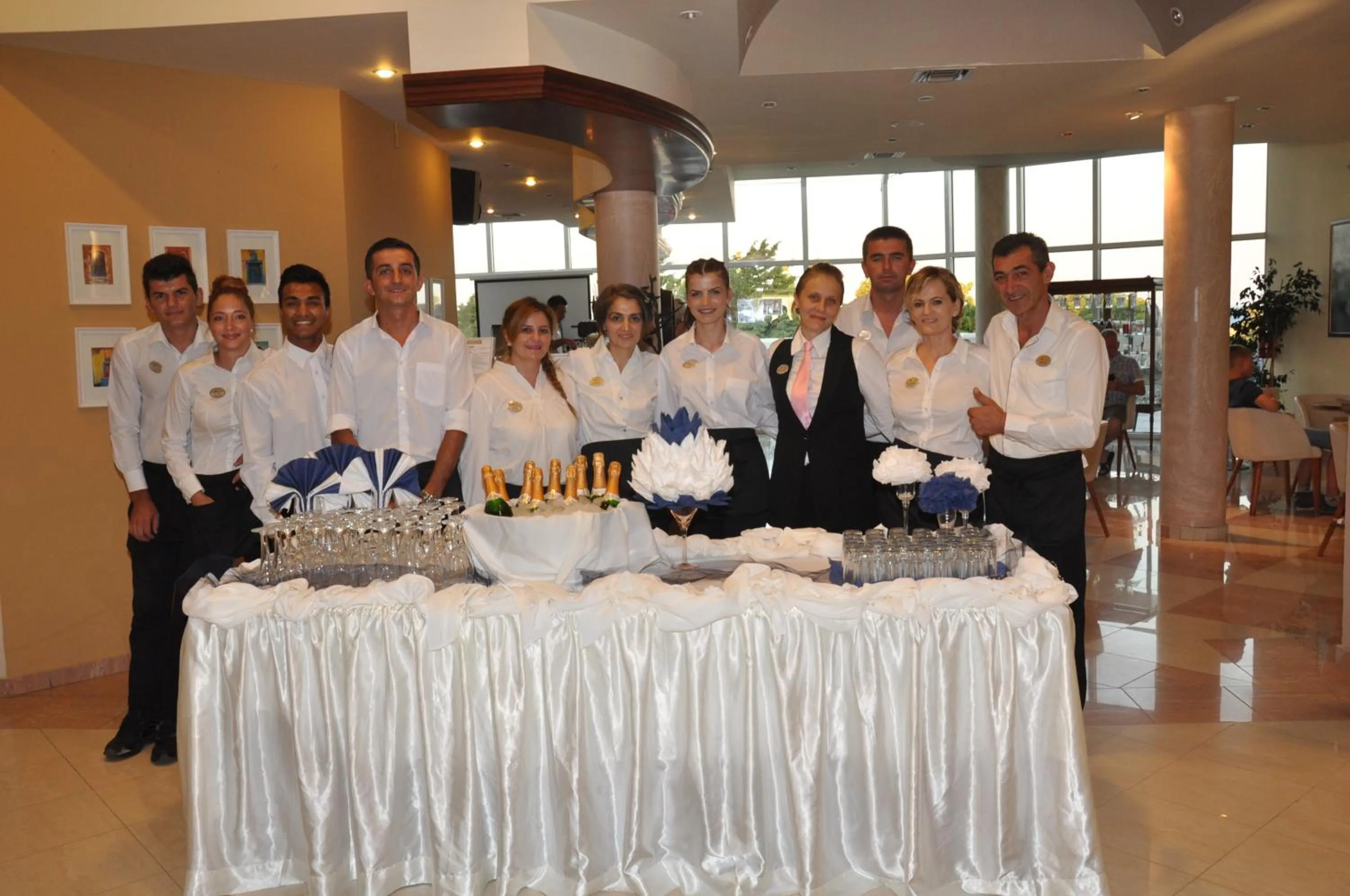 Restaurant/places to eat in Sovereign Beach Hotel