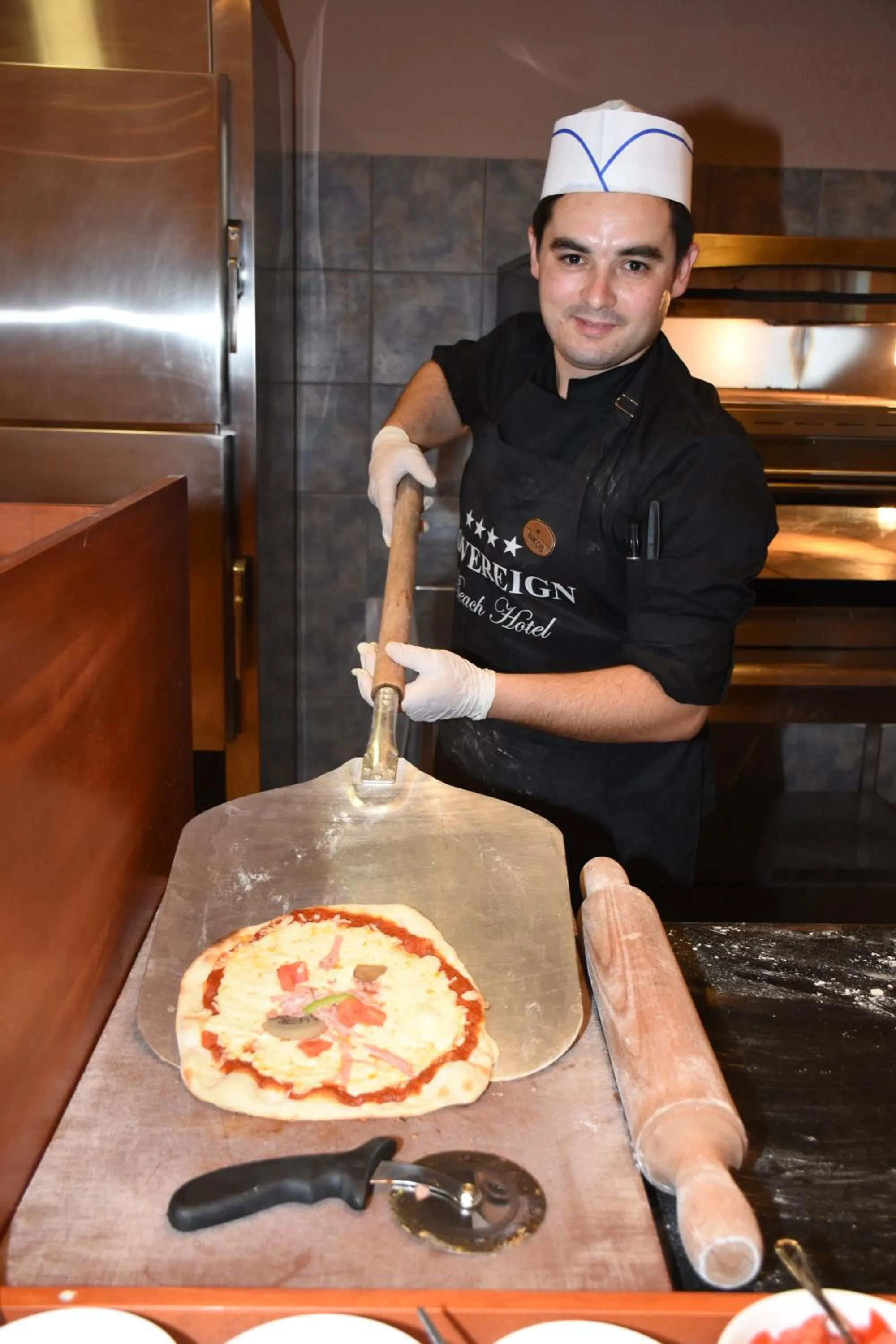 Restaurant/places to eat in Sovereign Beach Hotel