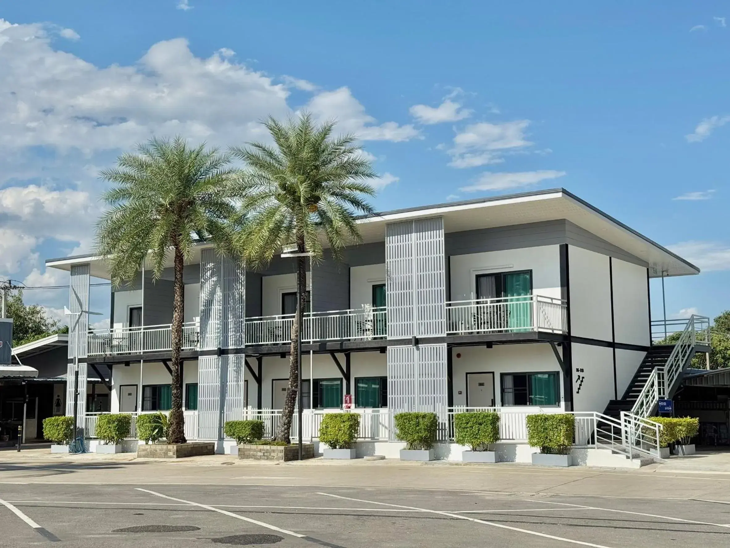 Facade/entrance in Air Diamond Hotel Facade/entrance in Air Diamond Hotel
