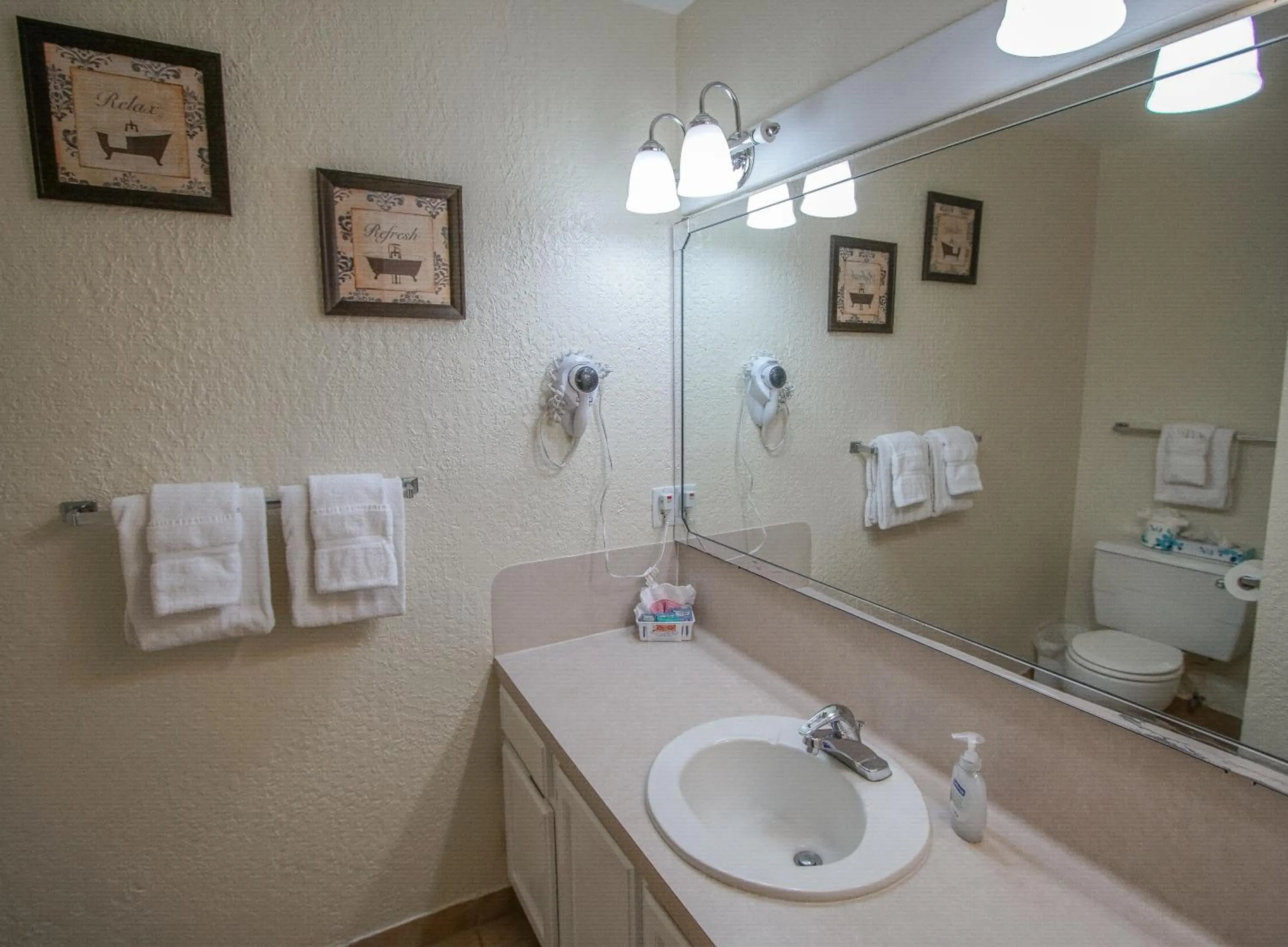 Shower in Multi Resorts at Puente Vista