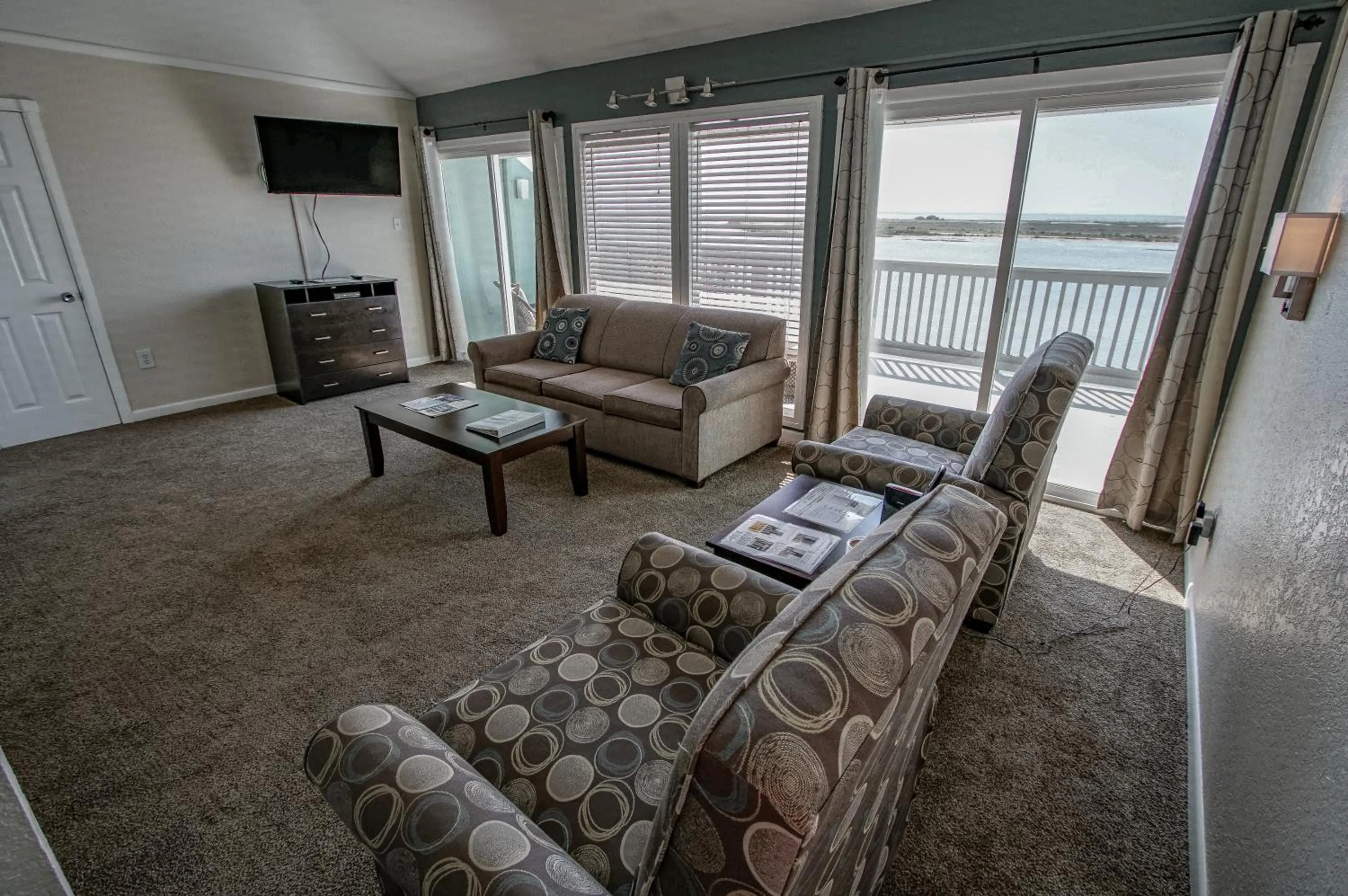 TV and multimedia in Multi Resorts at Puente Vista