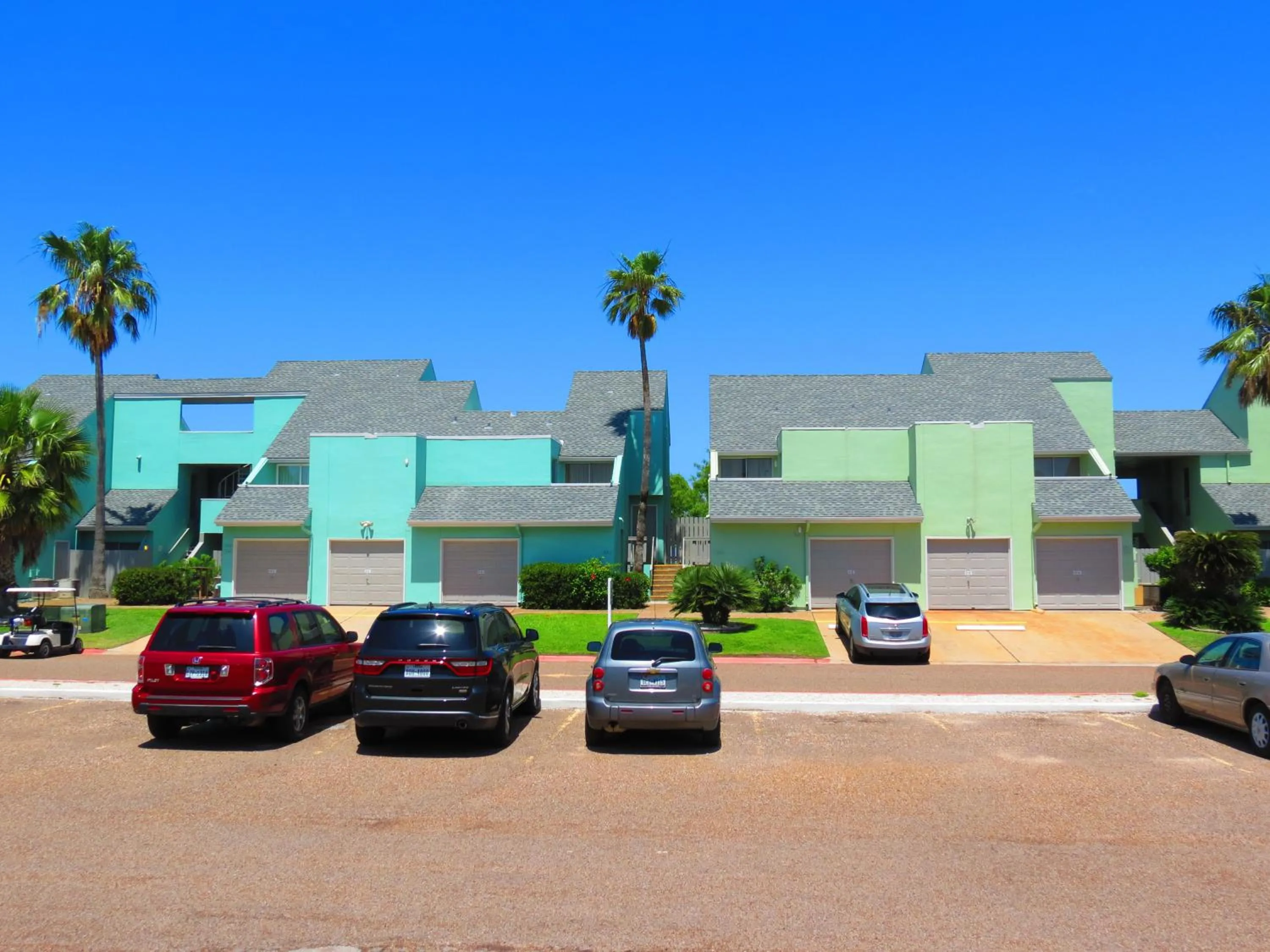 Facade/entrance in Multi Resorts at Puente Vista