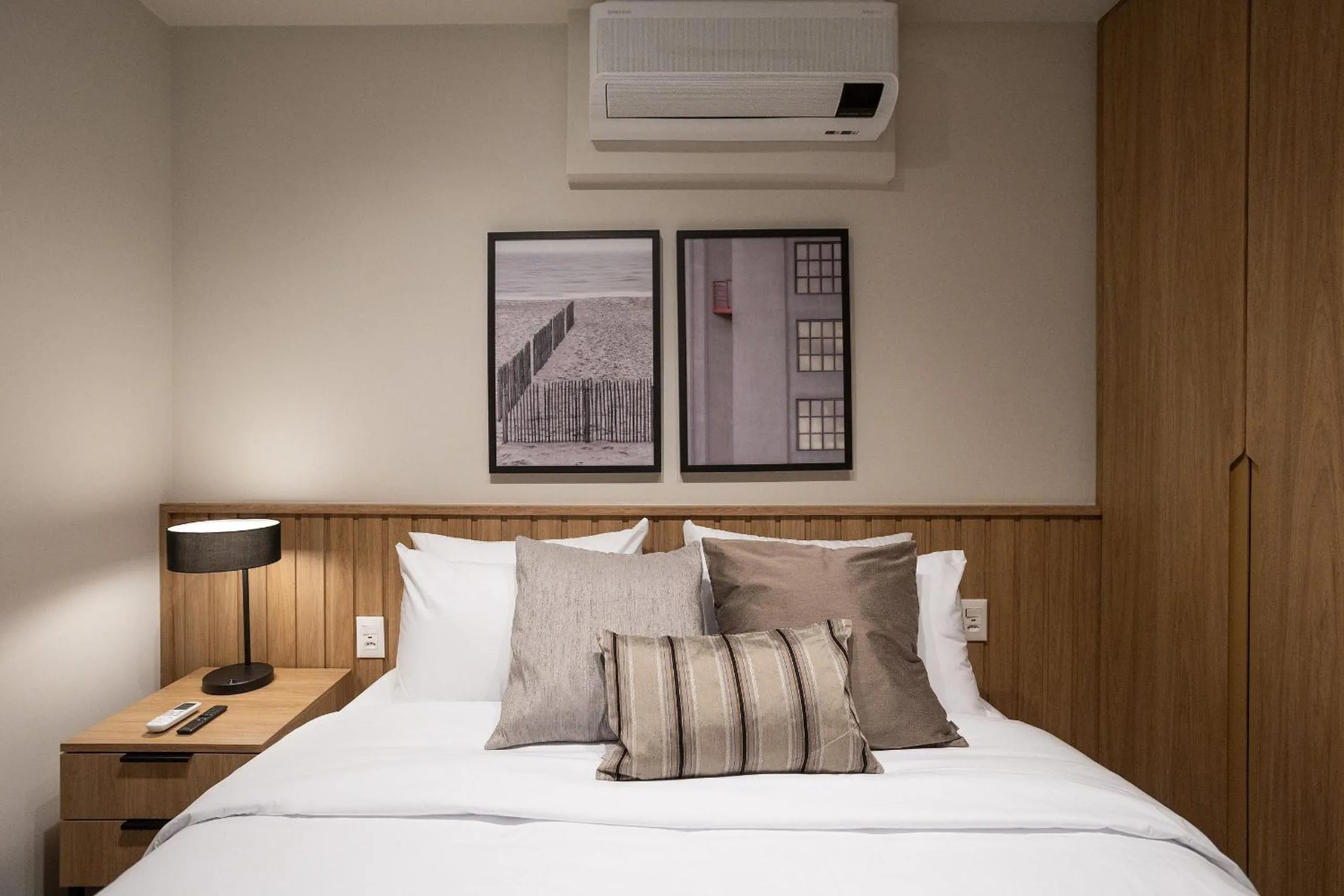 Bedroom, Bed in Expand Pinheiros