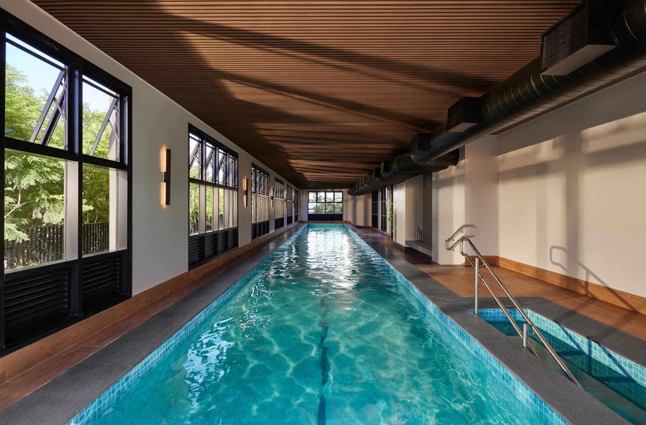 Swimming pool in Expand Pinheiros
