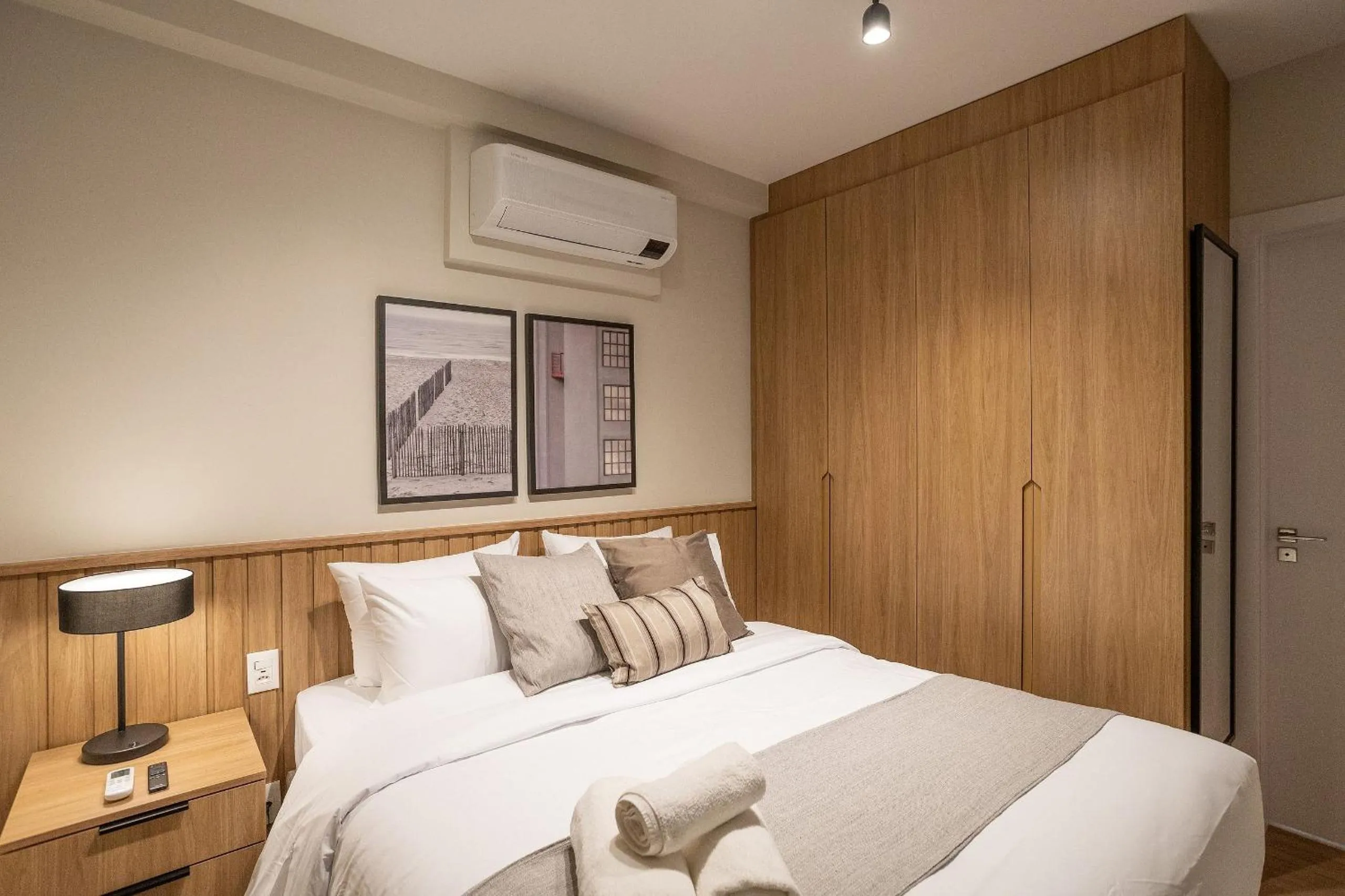 Bedroom, Bed in Expand Pinheiros