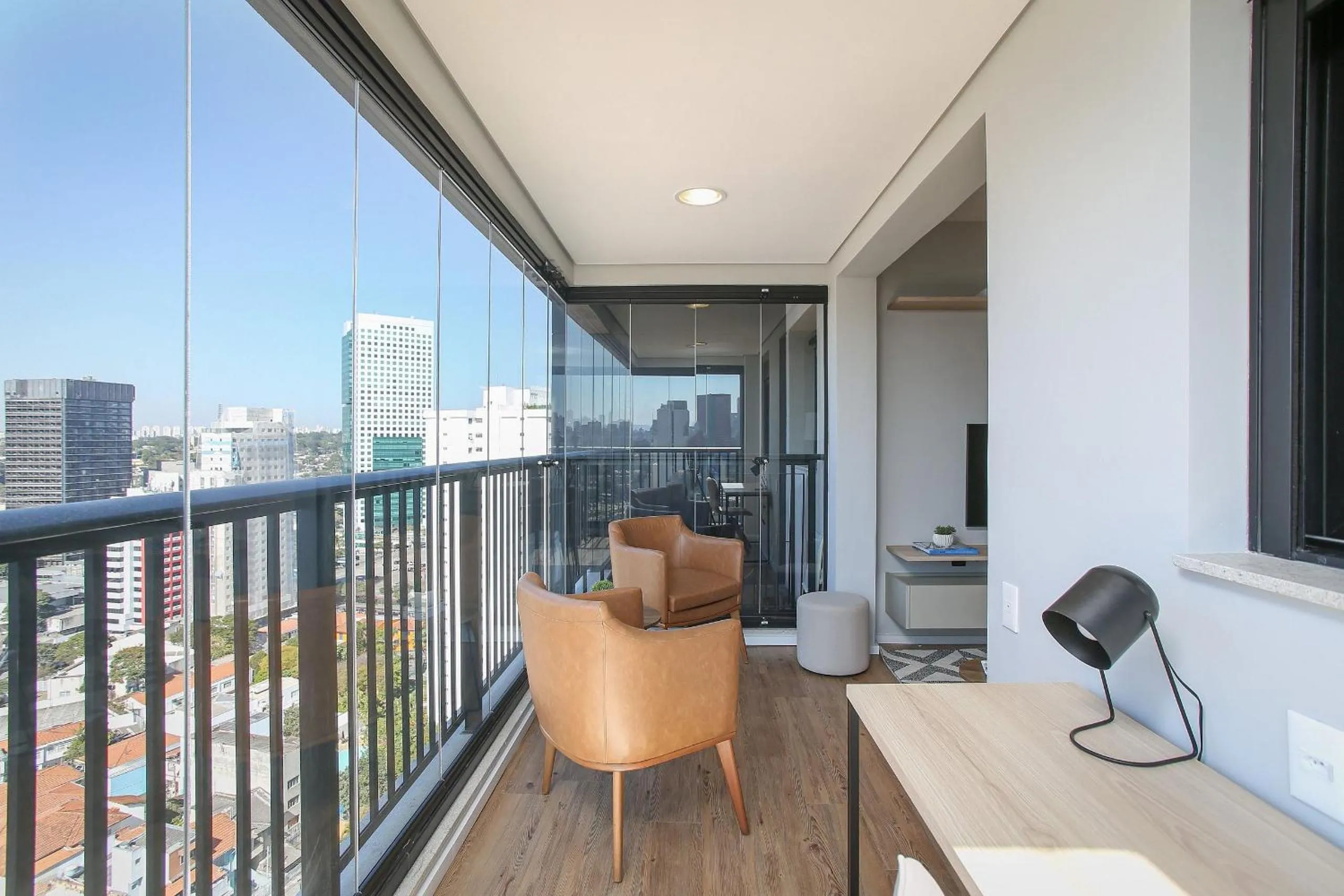 Seating area in Expand Pinheiros